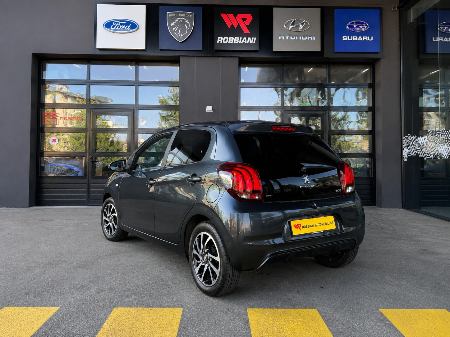 PEUGEOT 108 1.0 VTi Allure Top ETG-showroom-element-2