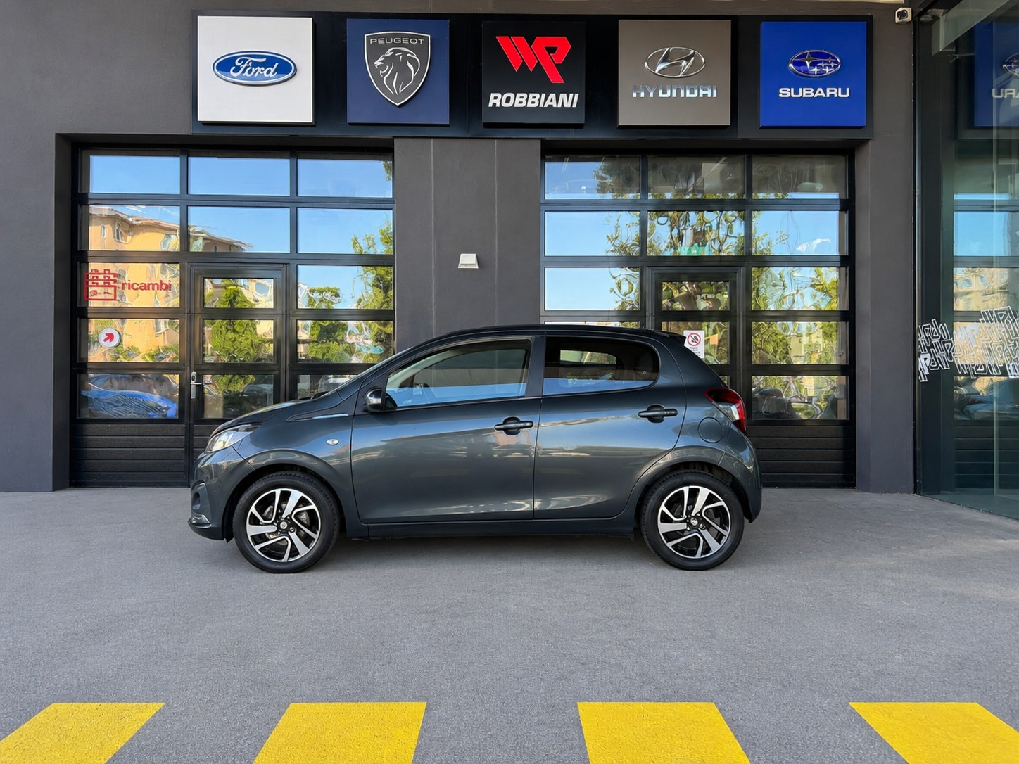 PEUGEOT 108 1.0 VTi Allure Top ETG-showroom-element-1