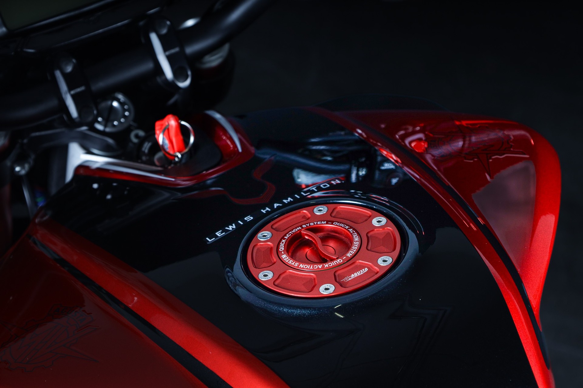 MV AGUSTA B3 Brutale 800 RR Lewis Hamilton ABS-image-8