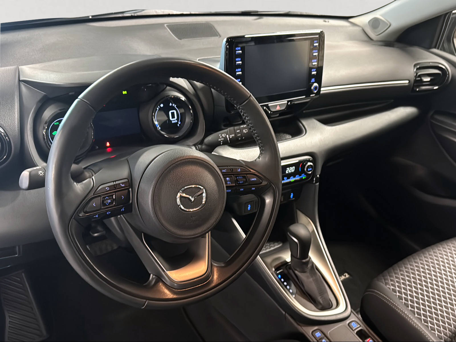 MAZDA 2 Hybrid Pure-image-8
