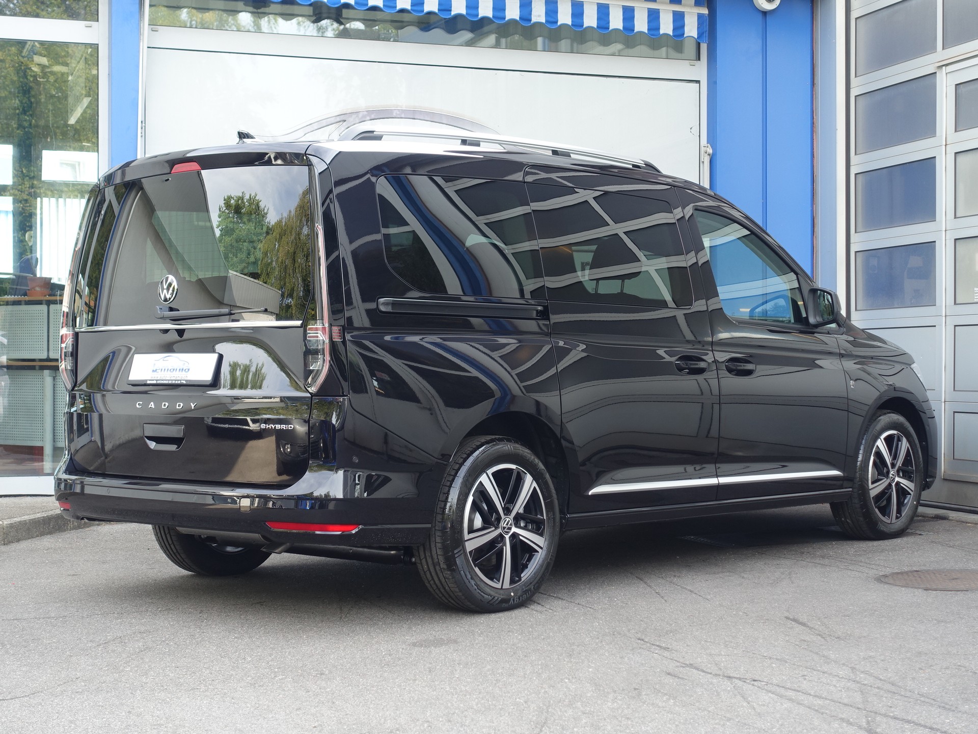VW Caddy Maxi 1.5 TSI Plug in Hybrid Style DSG-showroom-element-3