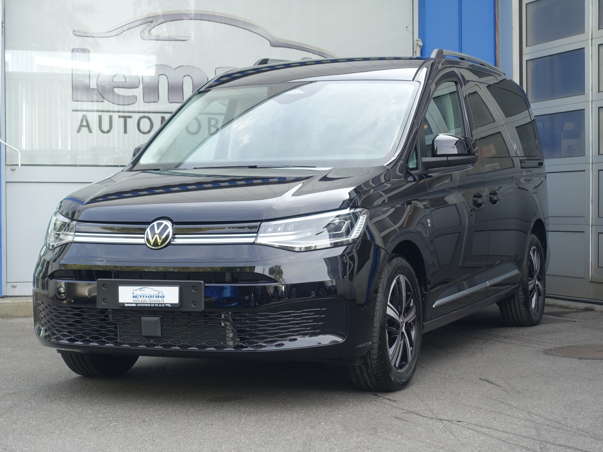 VW Caddy Maxi 1.5 TSI Plug in Hybrid Style DSG-showroom-element-1