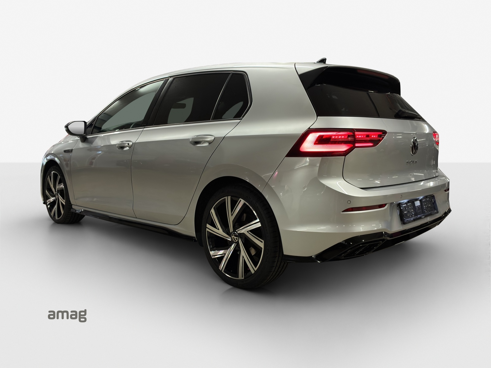 VW Golf 1.5 eTSI mHEV ACT R-Line DSG-showroom-element-2