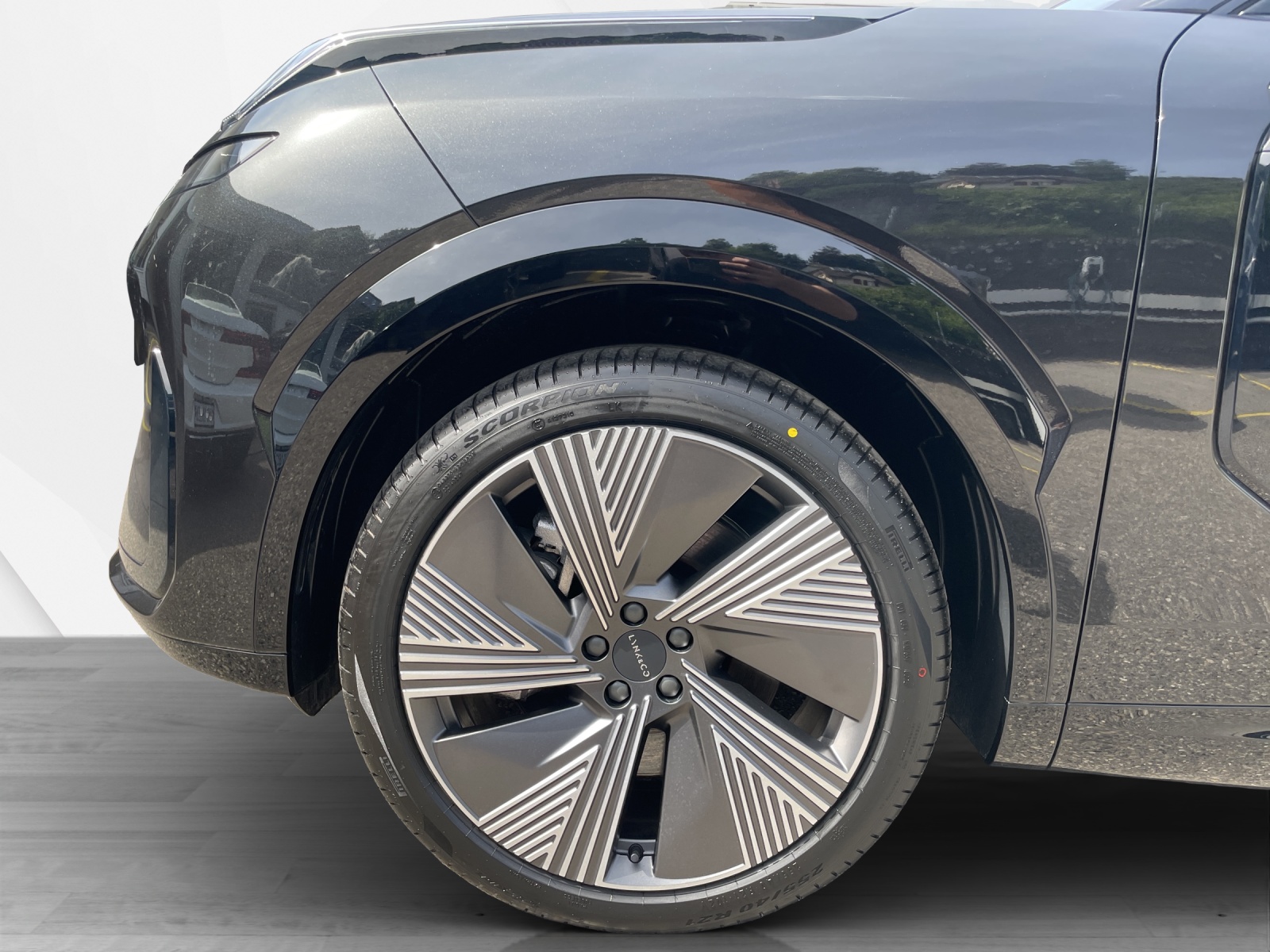 LYNK & CO 08-image-9