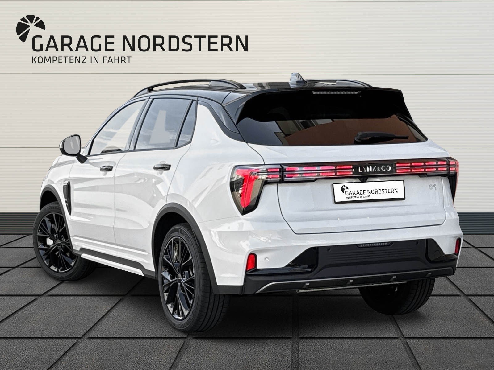 LYNK & CO 01 1.5 PHEV More-showroom-element-2