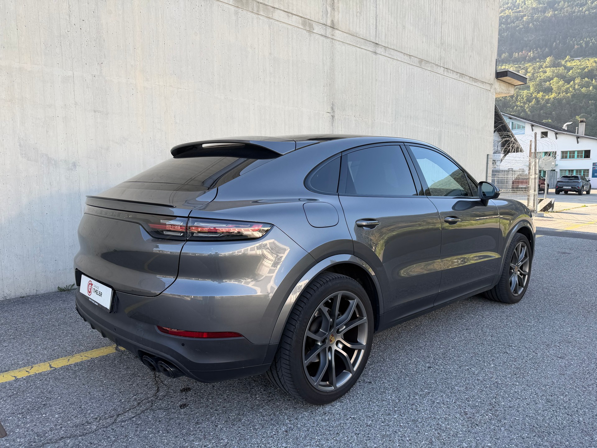PORSCHE Cayenne S Coupé-showroom-element-2