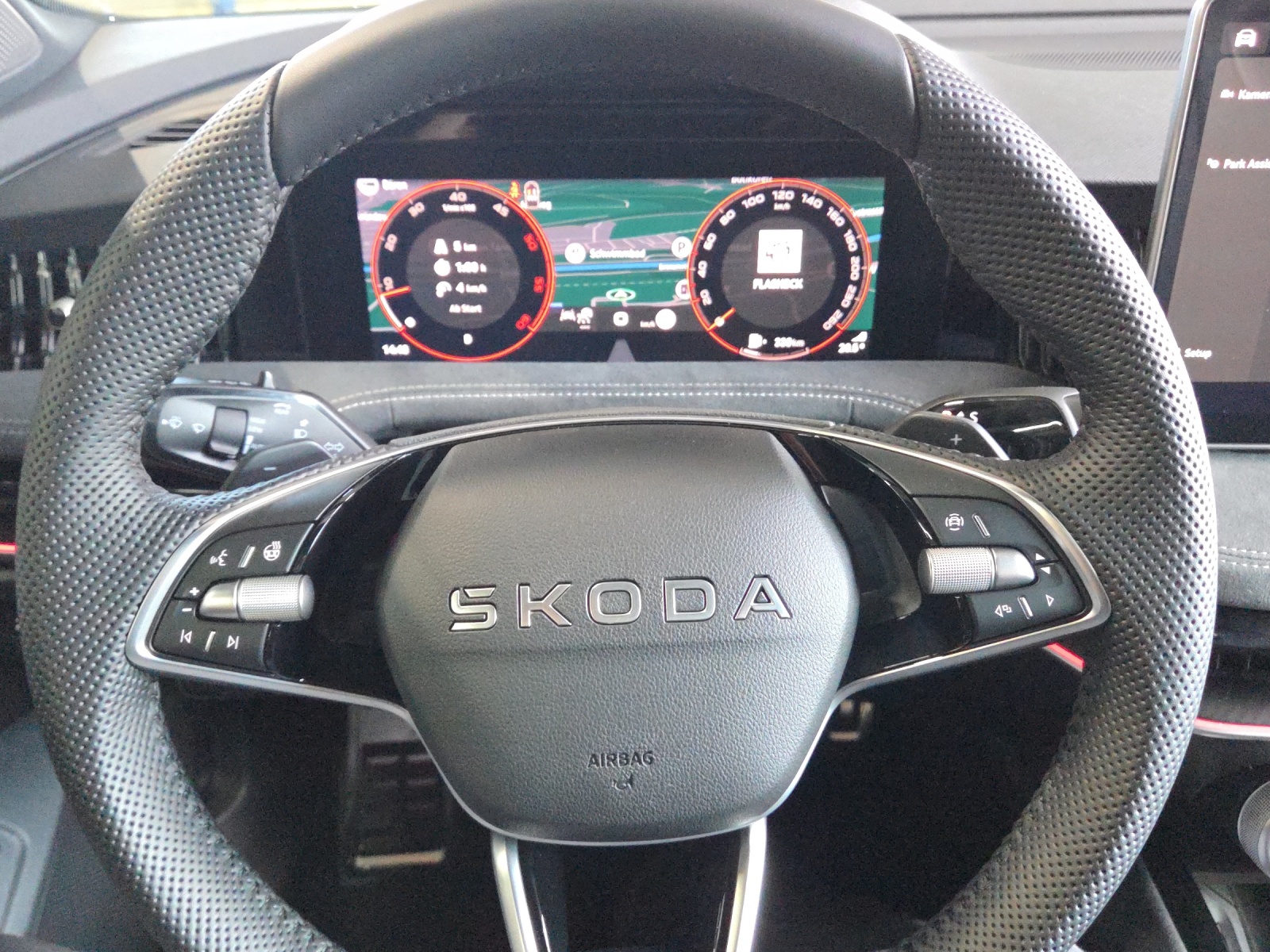 SKODA Superb Combi 2.0 TDi Sportline 4x4 DSG-image-10