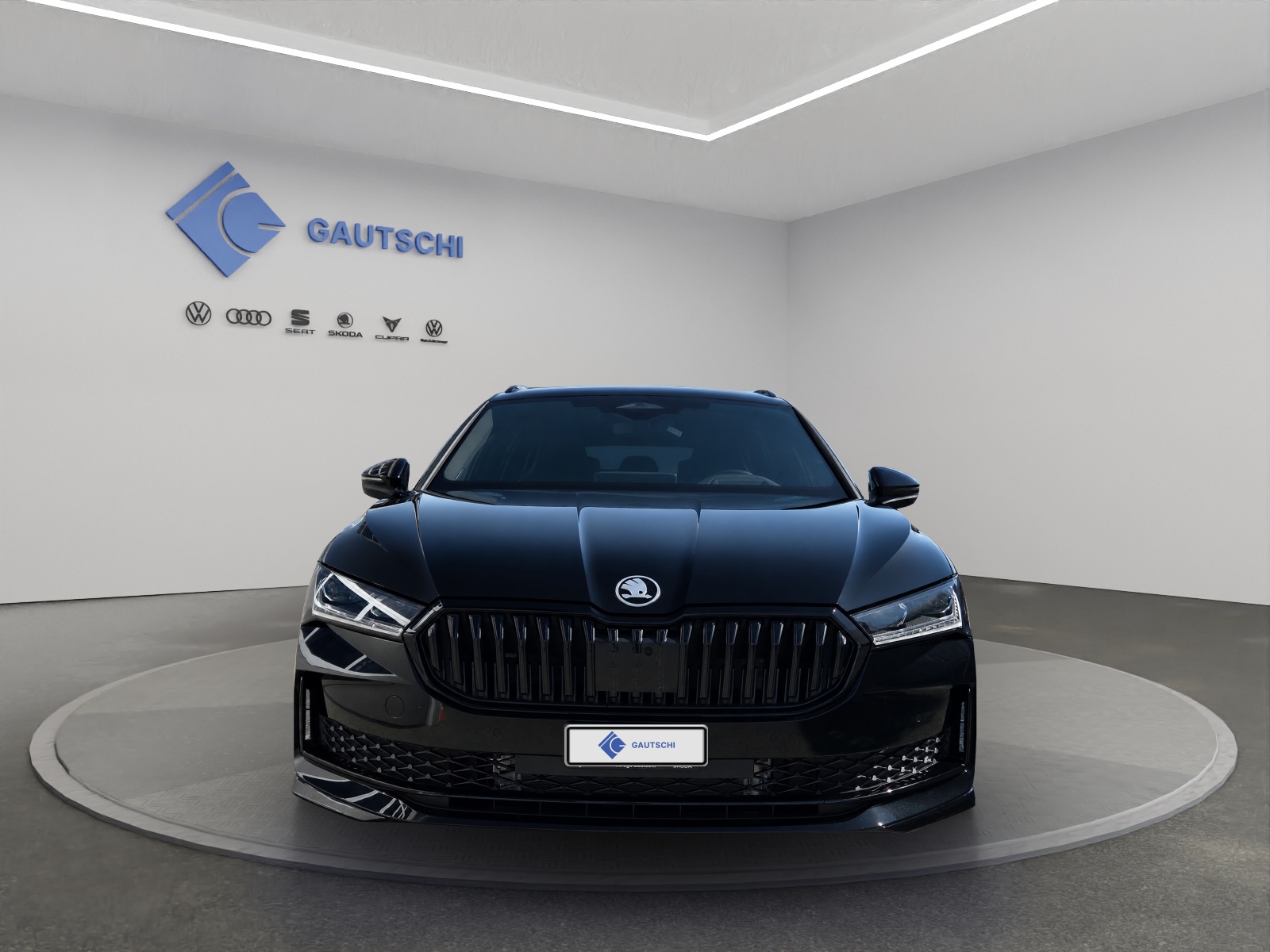SKODA Superb Combi 2.0 TDi Sportline 4x4 DSG-image-4
