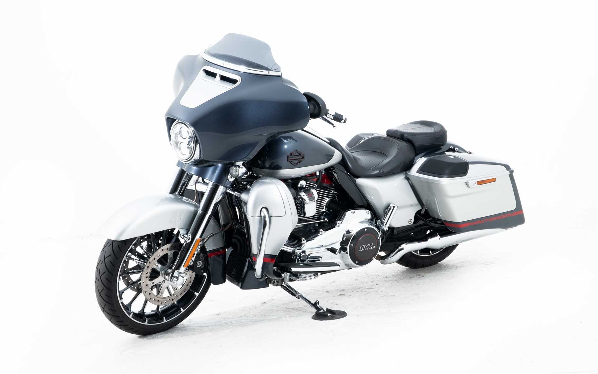 HARLEY-DAVIDSON FLHXSE Street Glide ABS CVO 117-image-4