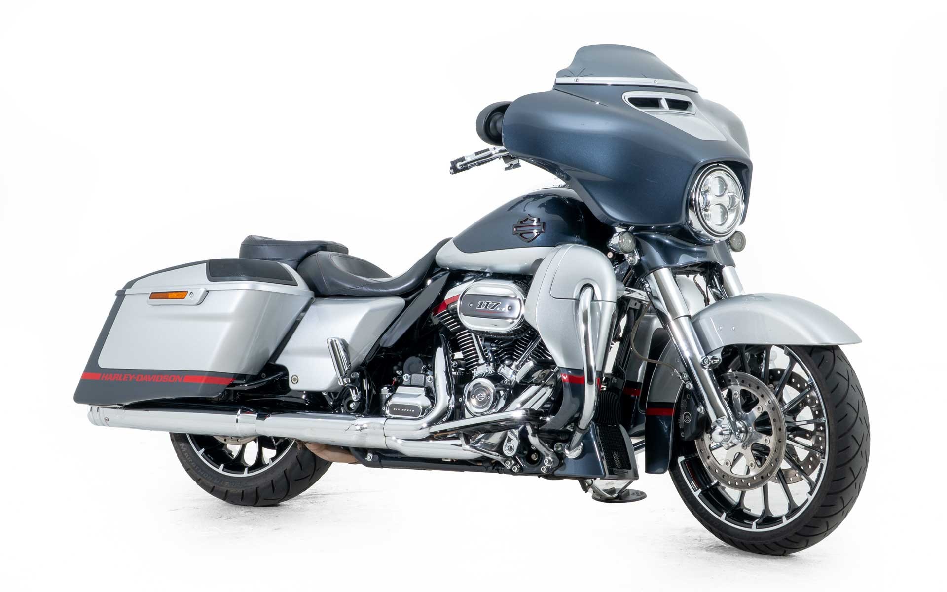 HARLEY-DAVIDSON FLHXSE Street Glide ABS CVO 117-image-0