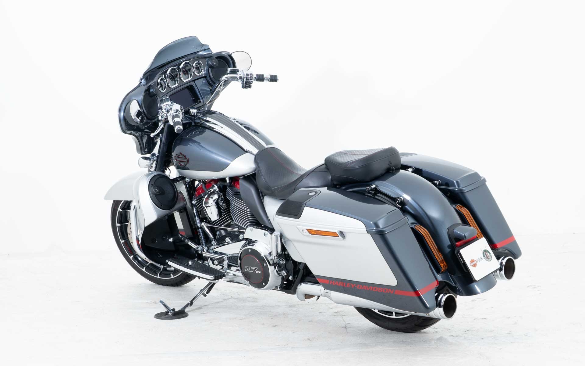 HARLEY-DAVIDSON FLHXSE Street Glide ABS CVO 117-image-3