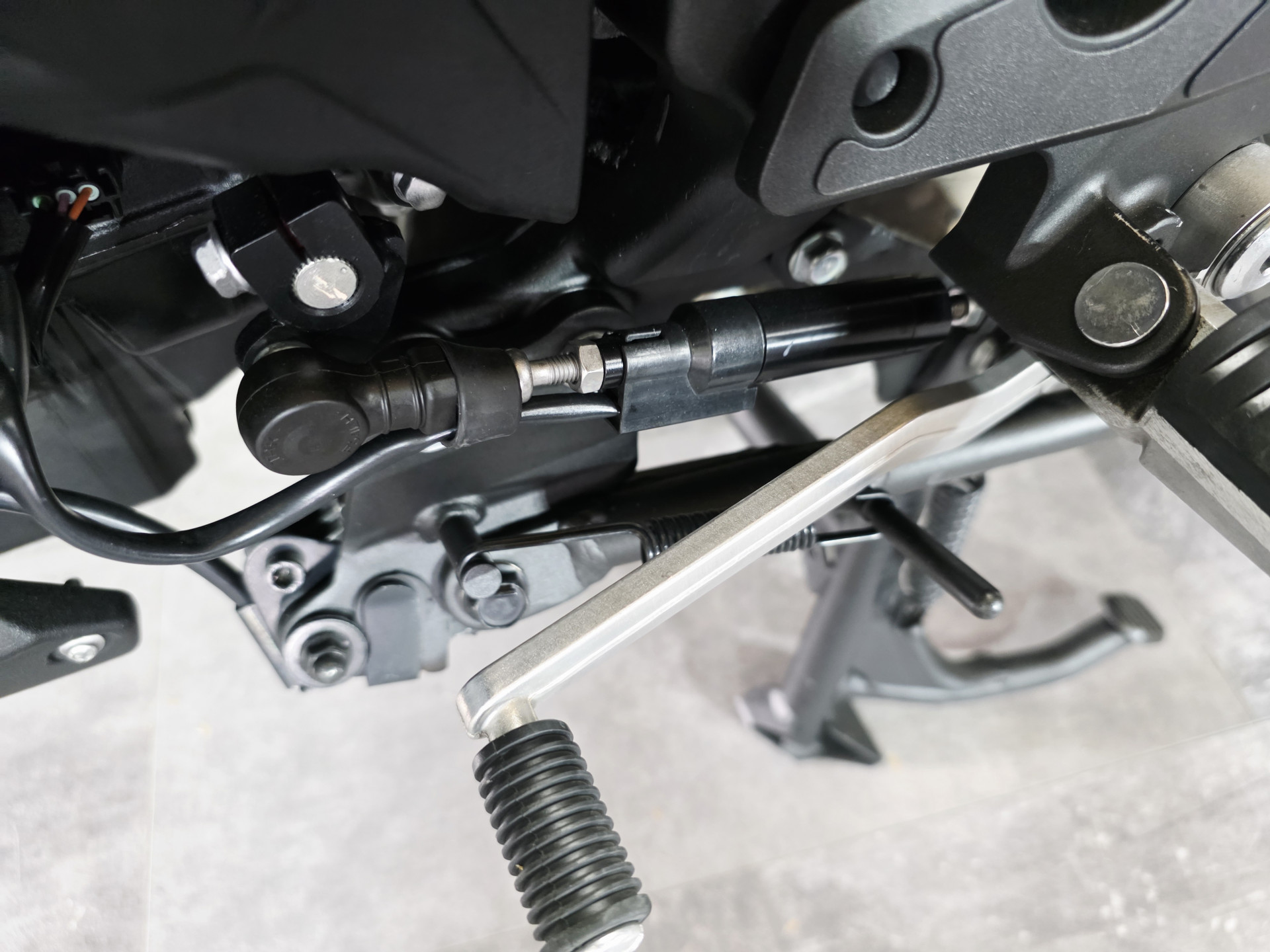 KAWASAKI Versys 1100 SE Grand Tourer-image-4