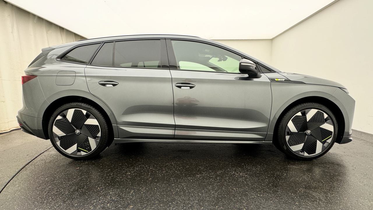 SKODA Enyaq 4x4 RS-showroom-element-1