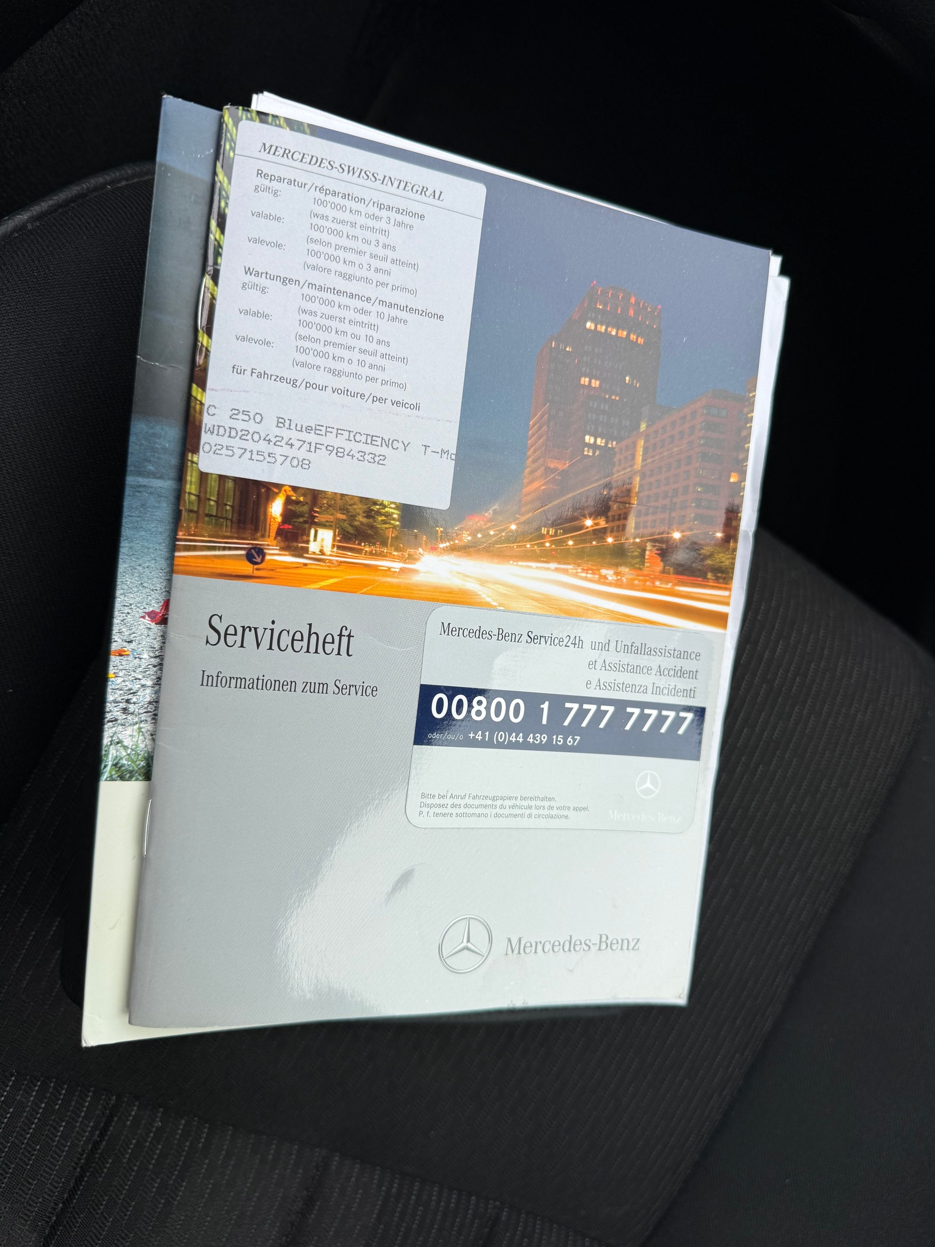 MERCEDES-BENZ C 250 Avantgarde 7G-Tronic-image-12
