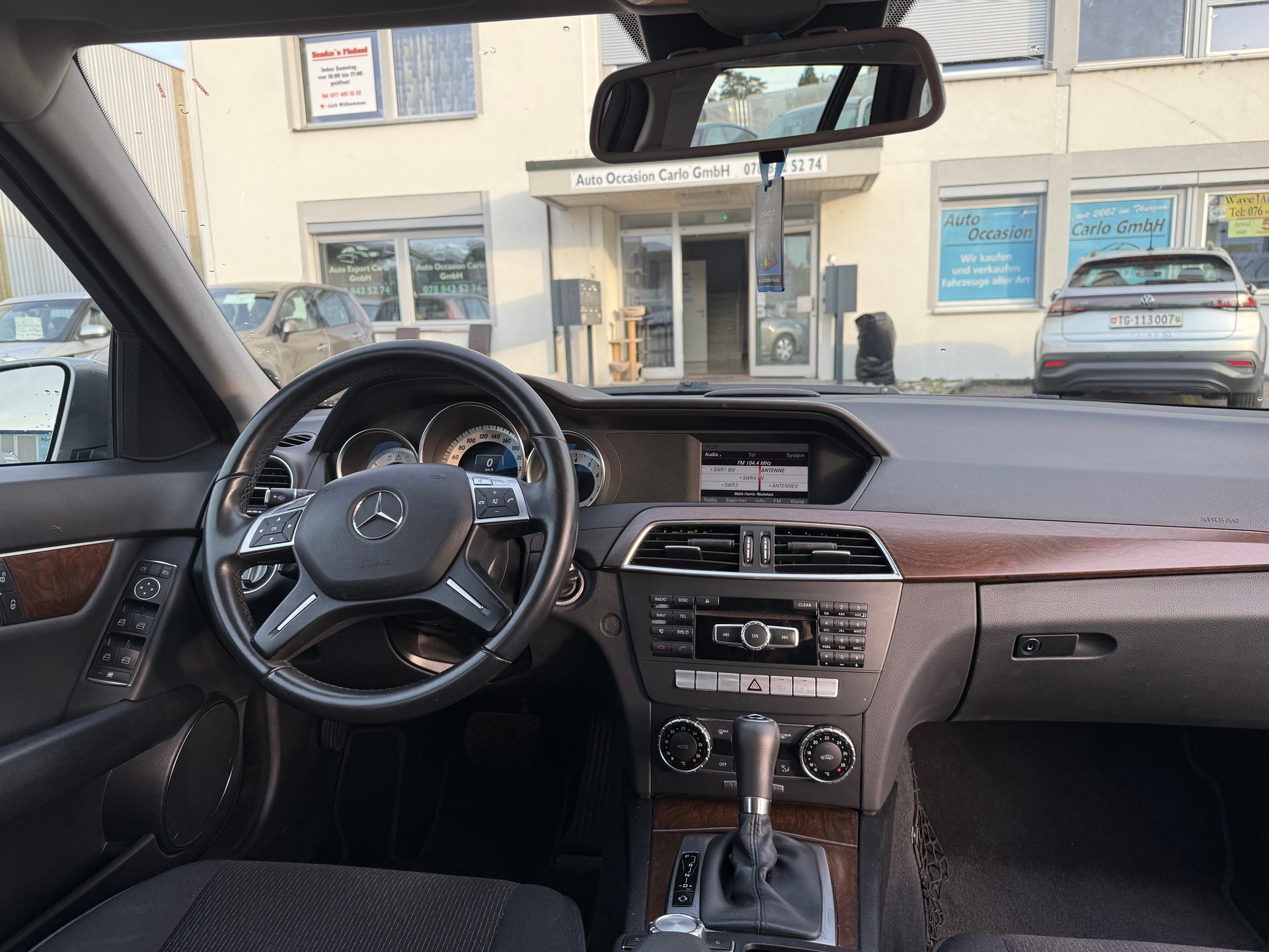 MERCEDES-BENZ C 250 Avantgarde 7G-Tronic-image-4
