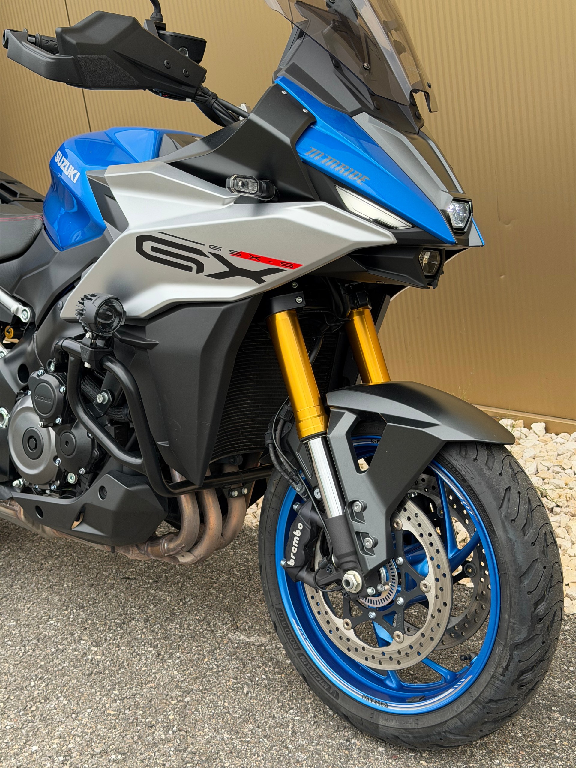 SUZUKI GSX-S 1000 GX Travel-image-1