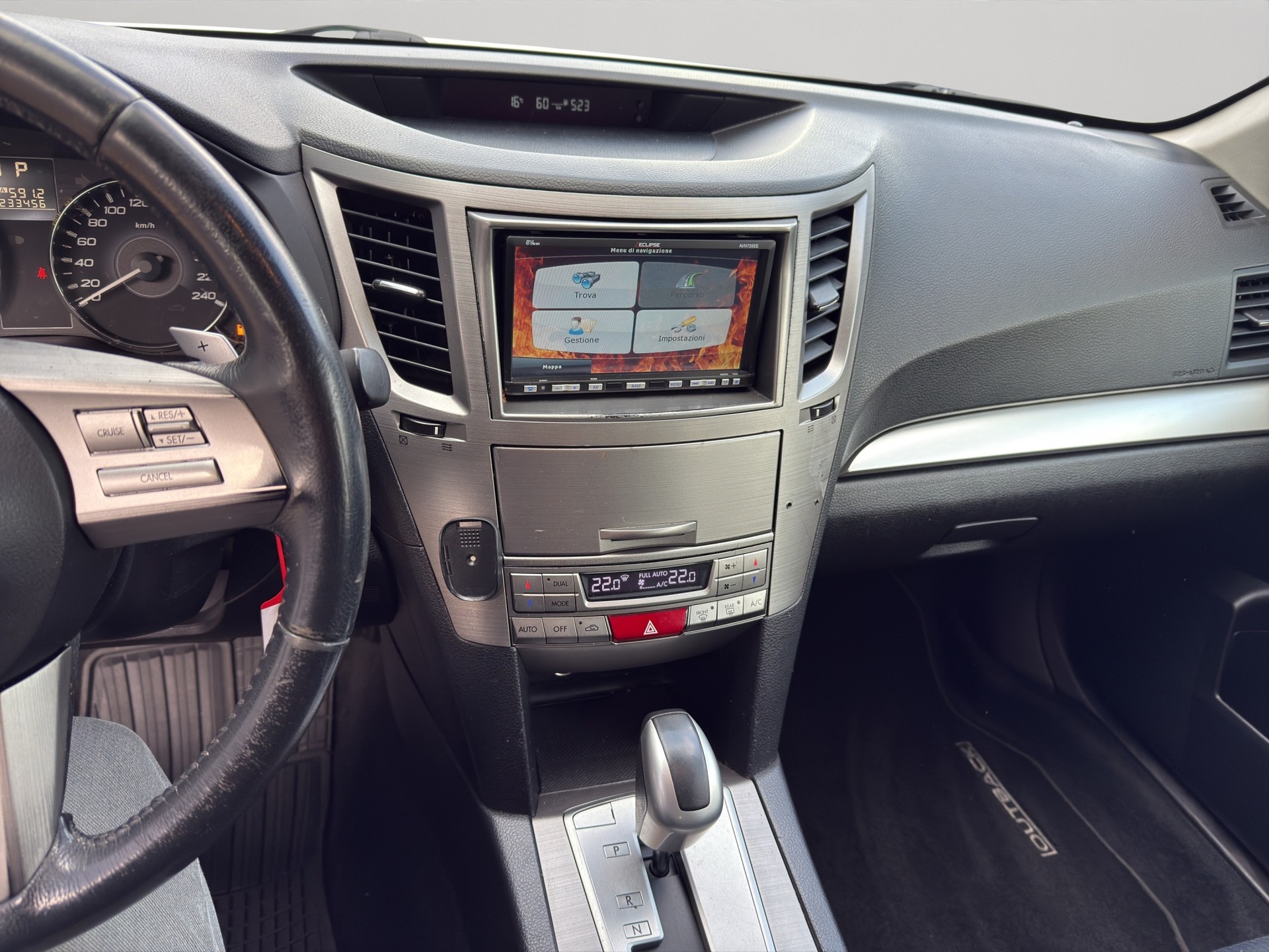 SUBARU Outback 2.5i Swiss AWD Lineartronic-image-7