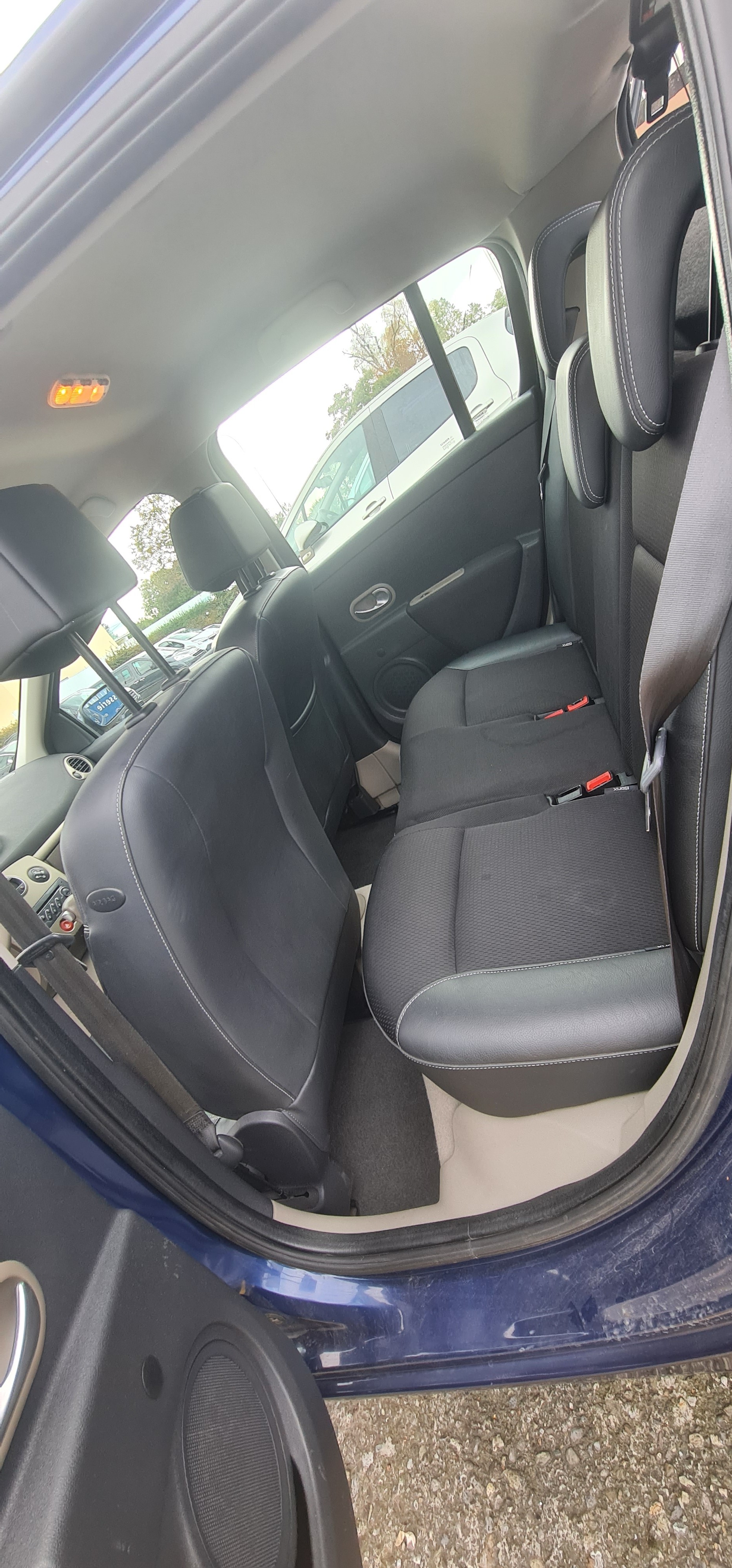 RENAULT Clio 1.6 16V Dynamique-image-10