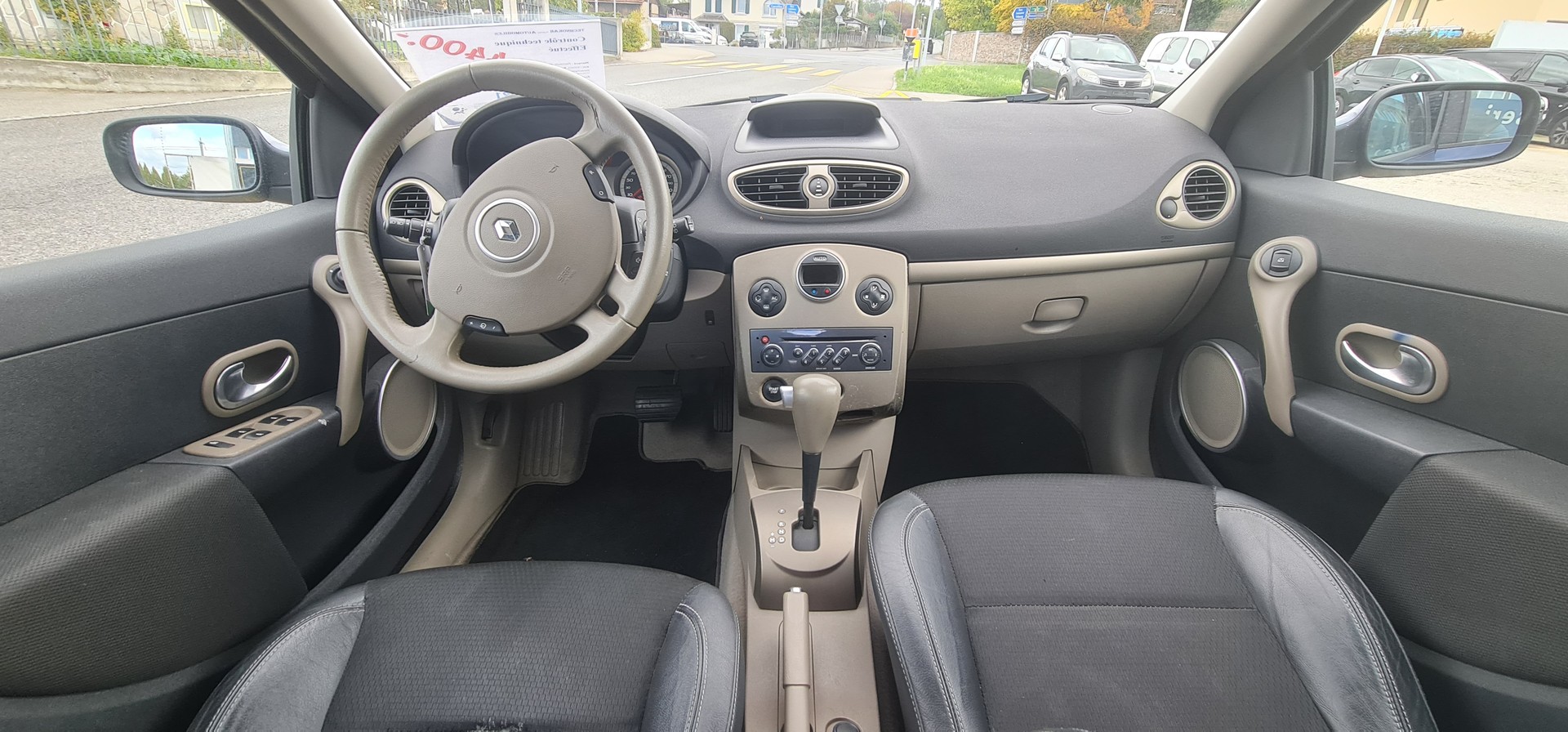 RENAULT Clio 1.6 16V Dynamique-image-8