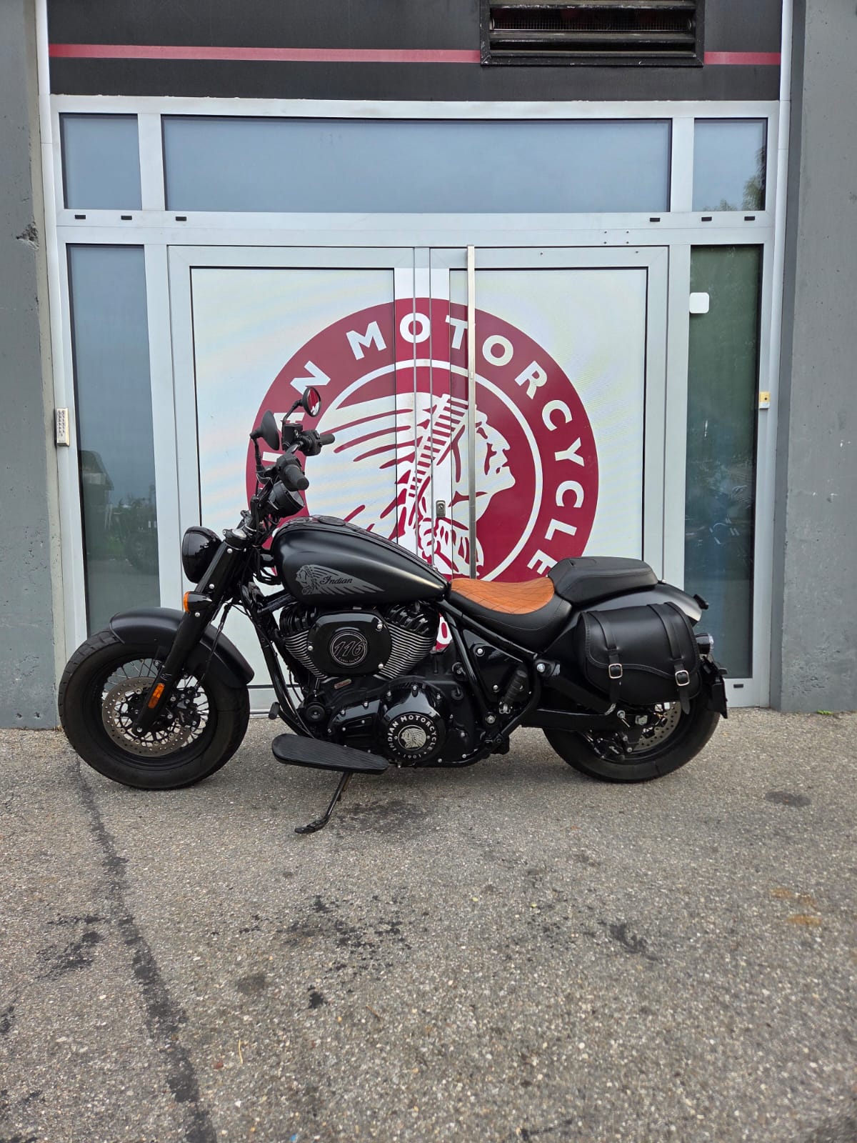 INDIAN Chief Bobber-image-1