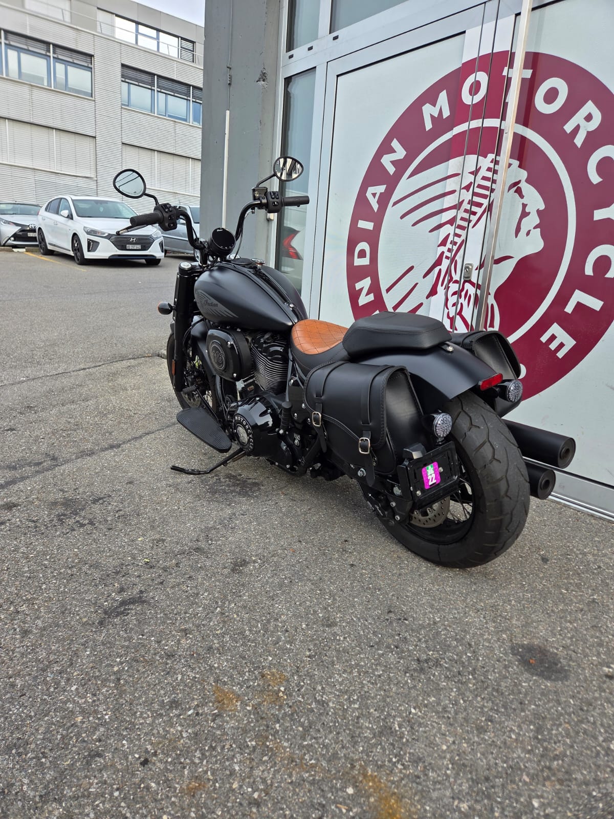 INDIAN Chief Bobber-image-3