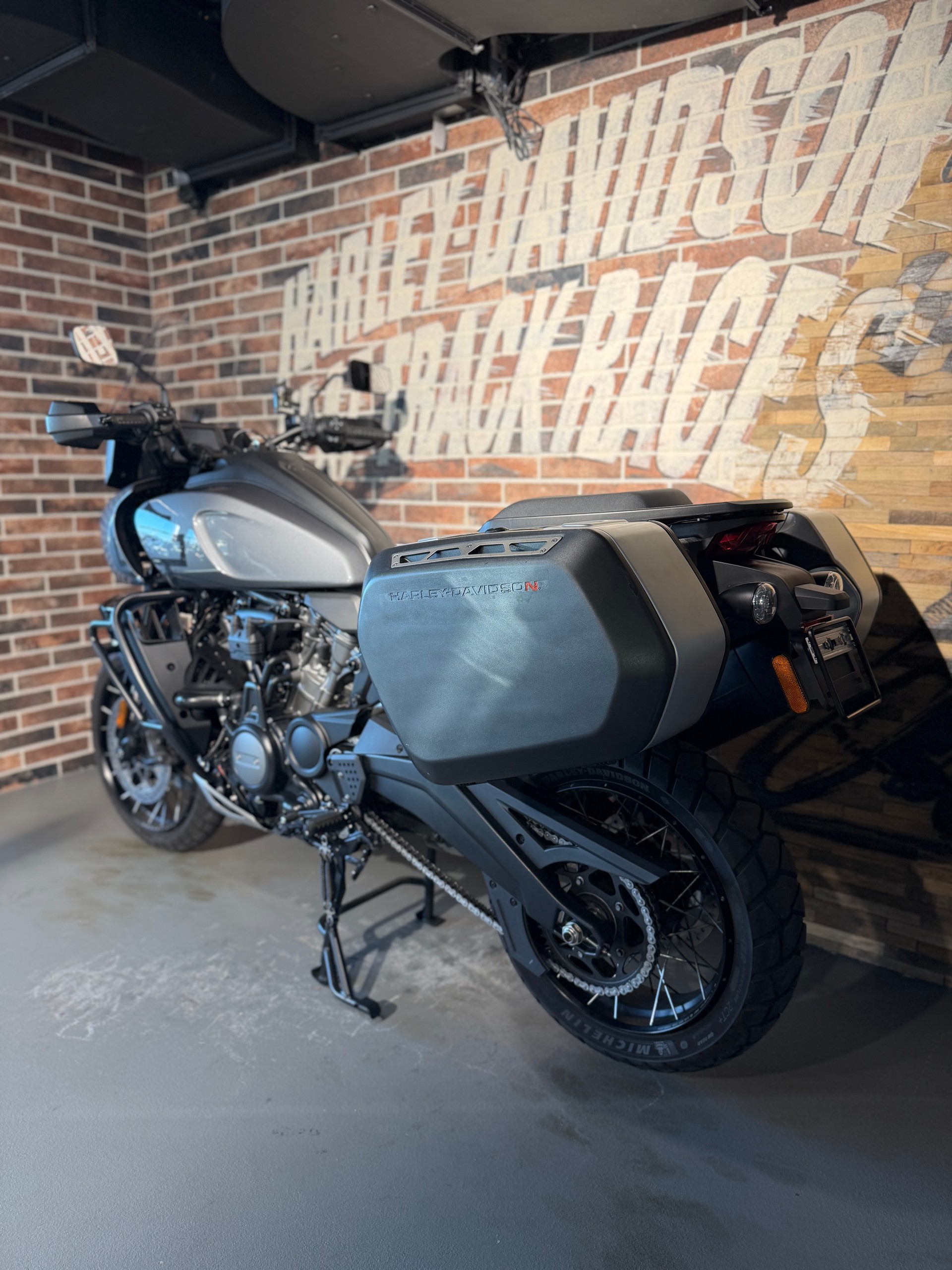 HARLEY-DAVIDSON RA Pan America 1250 Special-image-2