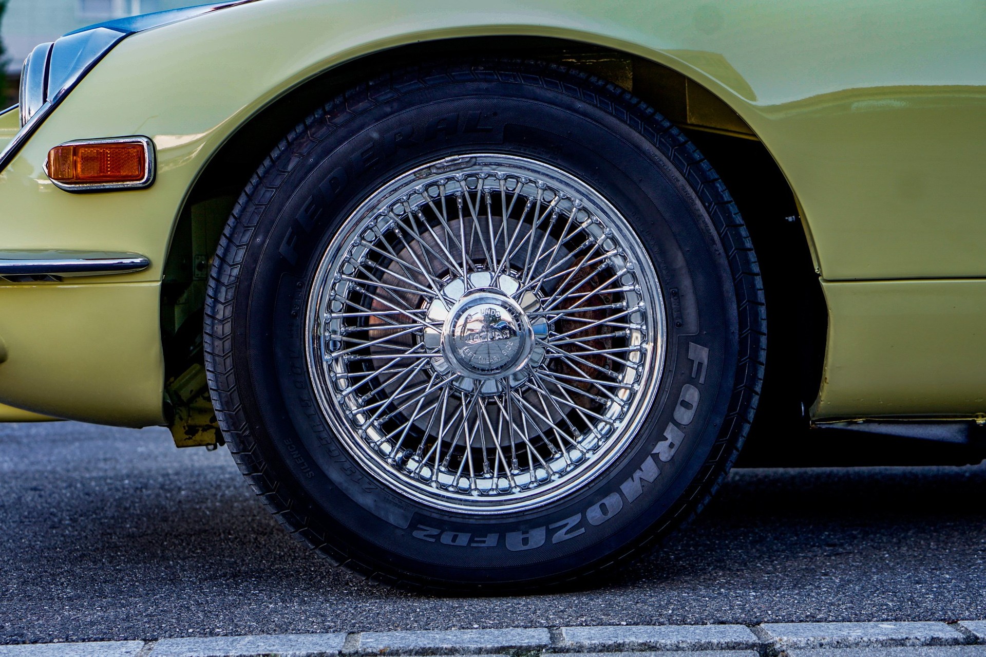 JAGUAR E-Type V12 2+2 III-image-7
