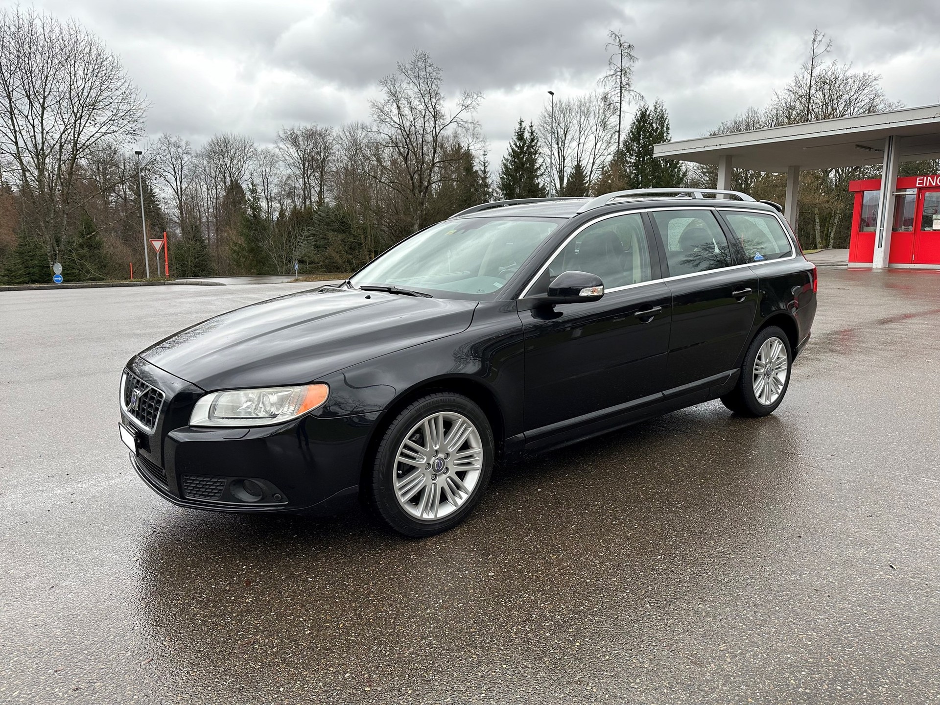 VOLVO V70 T6 AWD Summum Geartronic-image-1