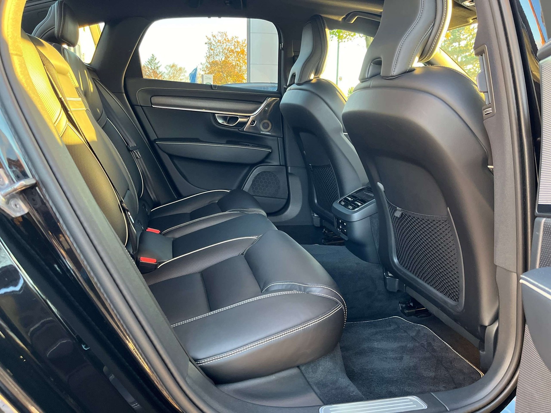 VOLVO S90 T6 AWD R-Design Geartronic-image-12