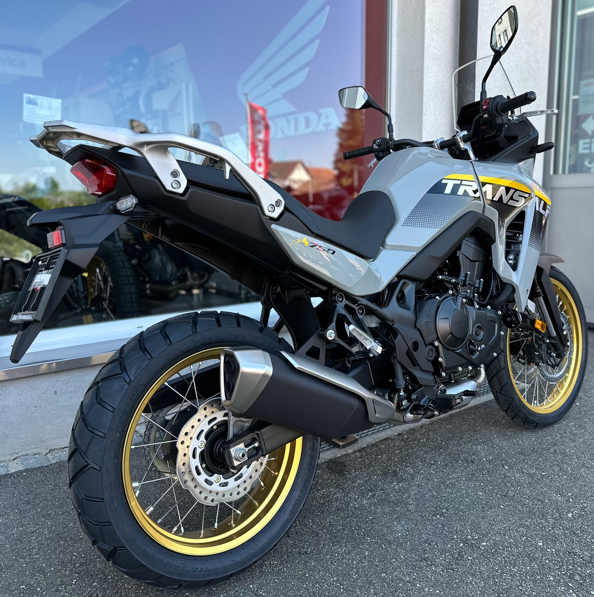 HONDA XL 750 Transalp - manuell-image-3