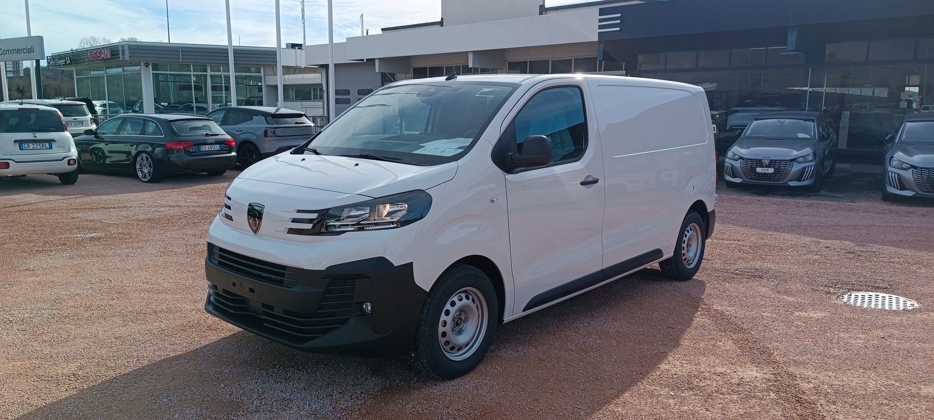 PEUGEOT Expert 1.5 BlueHDi 120 S&S Standard-image-8