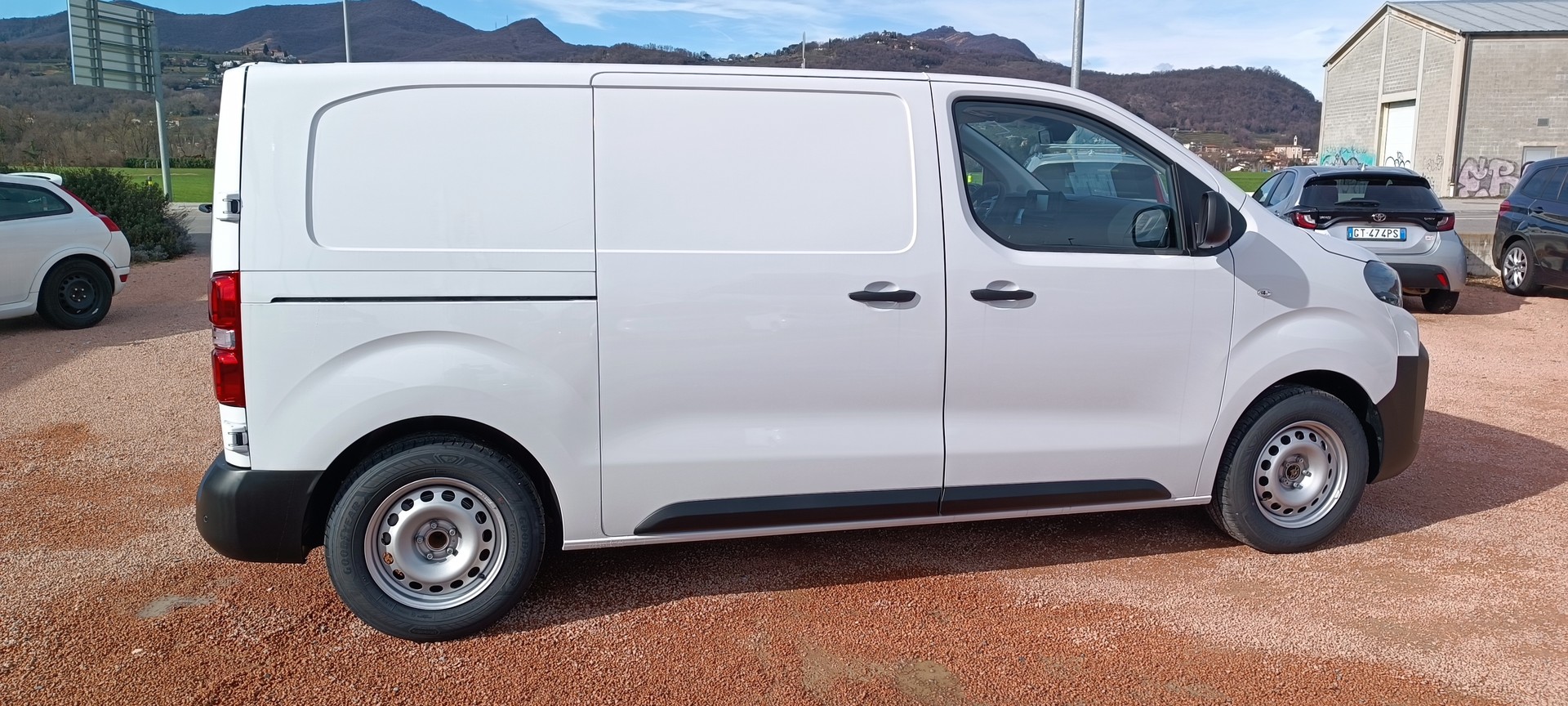 PEUGEOT Expert 1.5 BlueHDi 120 S&S Standard-showroom-element-3