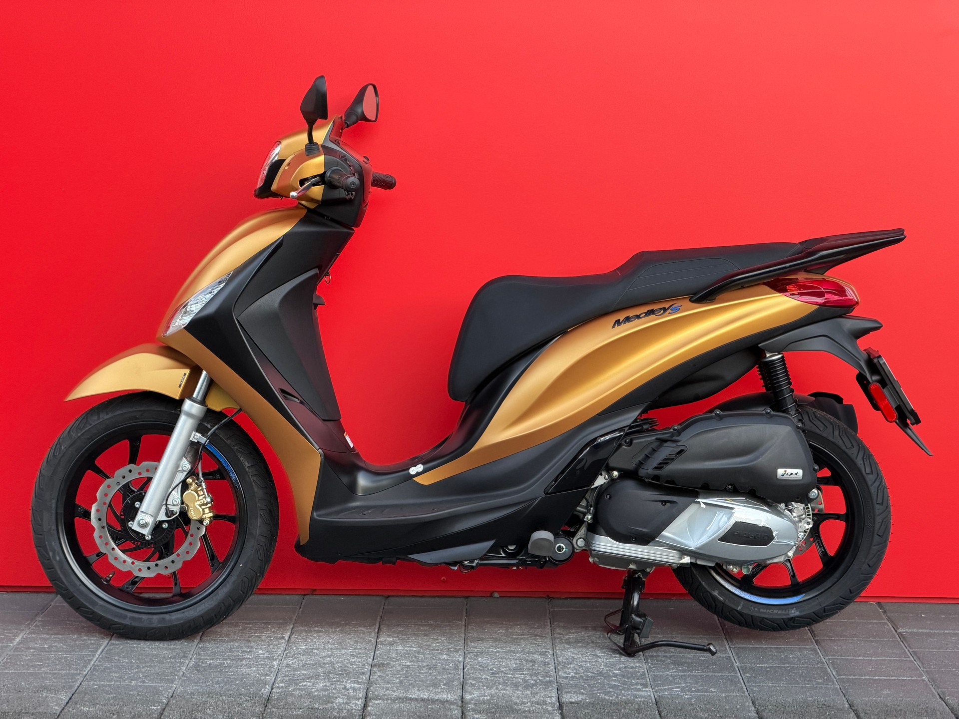 PIAGGIO Medley 200 Sport E5+-image-8