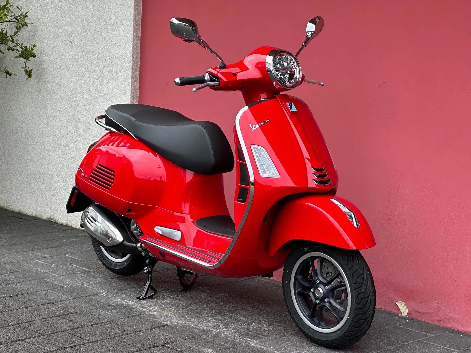 PIAGGIO Vespa GTS 125 Super RST Euro 5+-image-3
