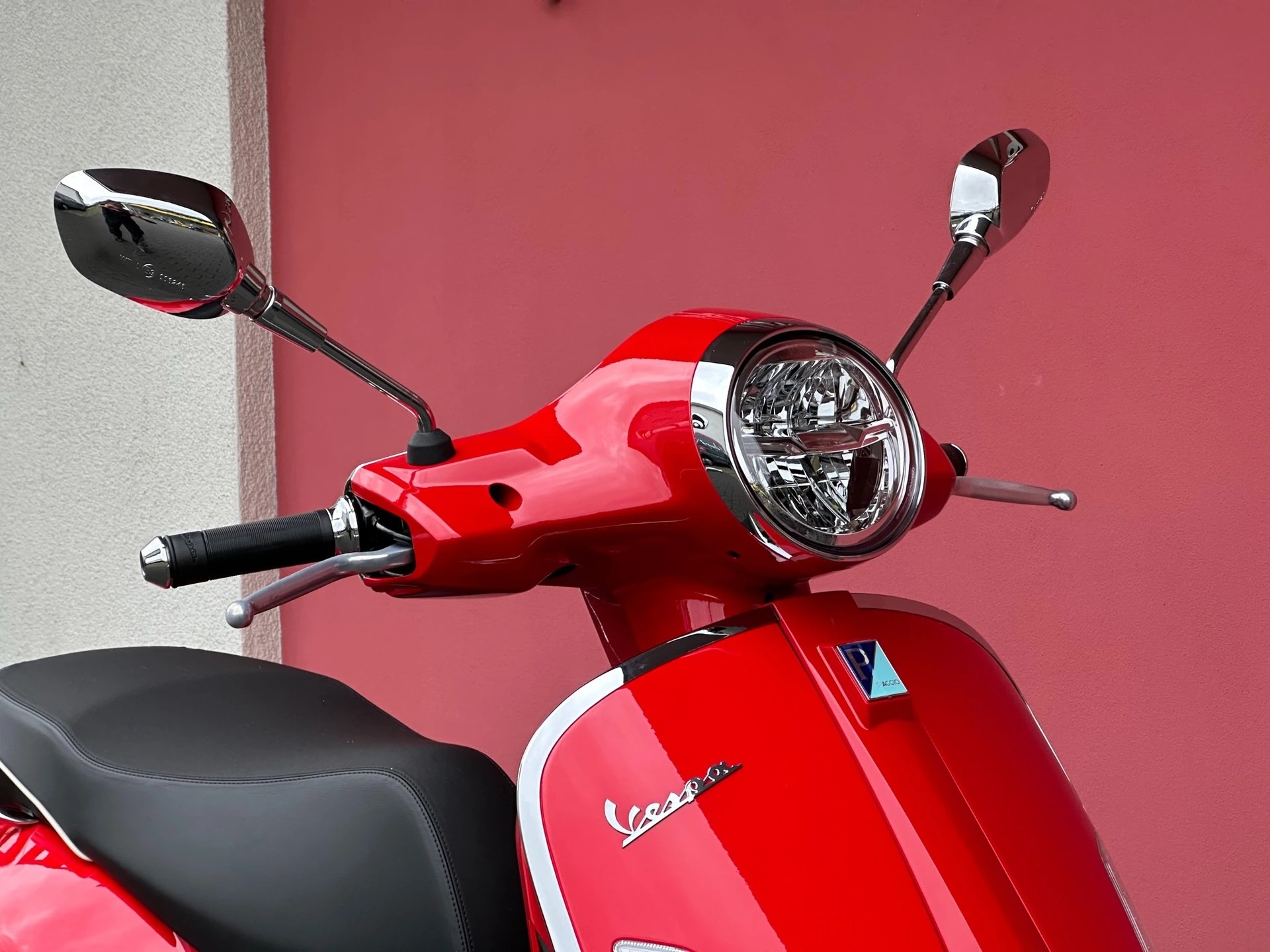 PIAGGIO Vespa GTS 125 Super RST Euro 5+-image-12
