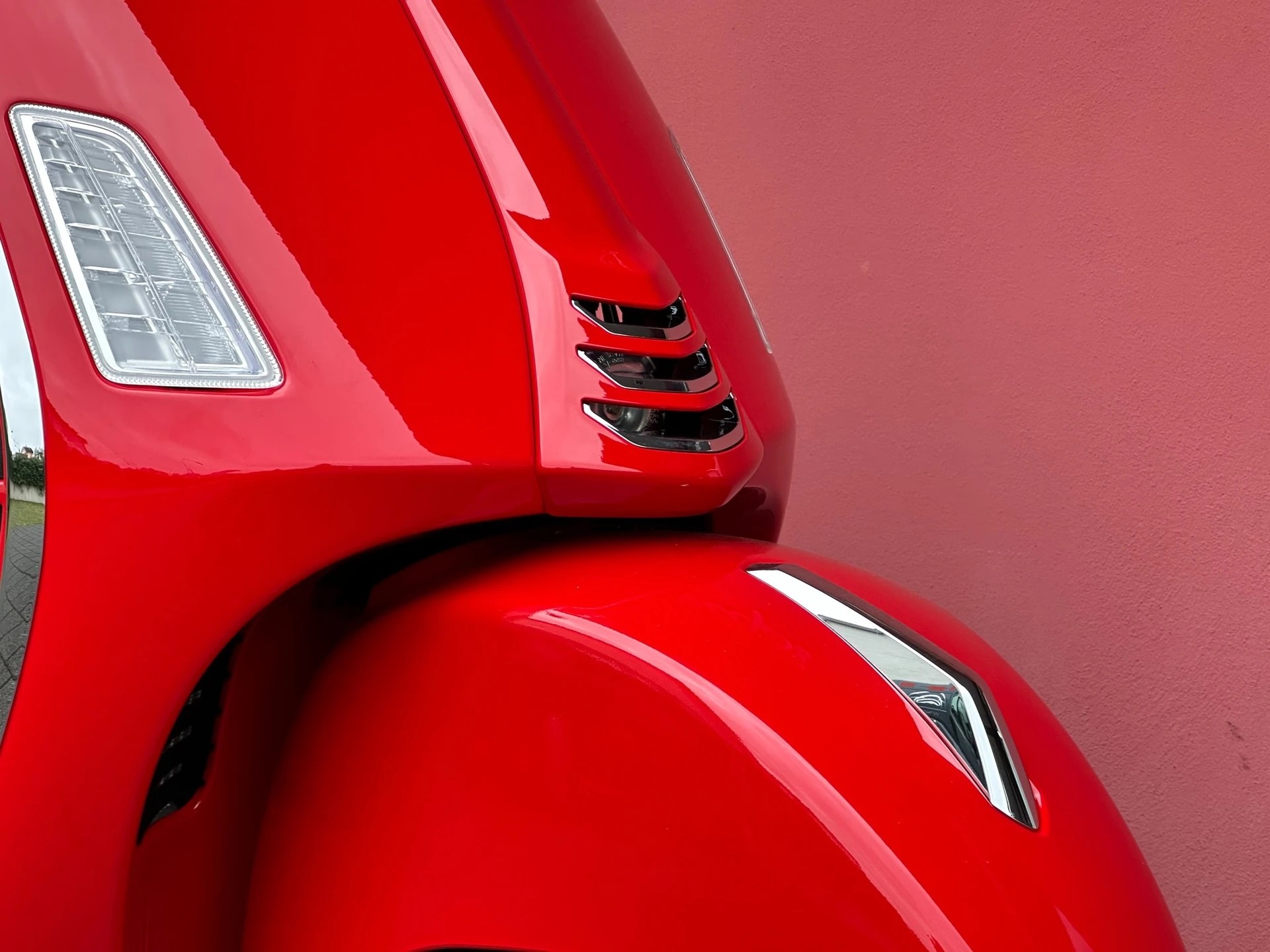 PIAGGIO Vespa GTS 125 Super RST Euro 5+-image-6