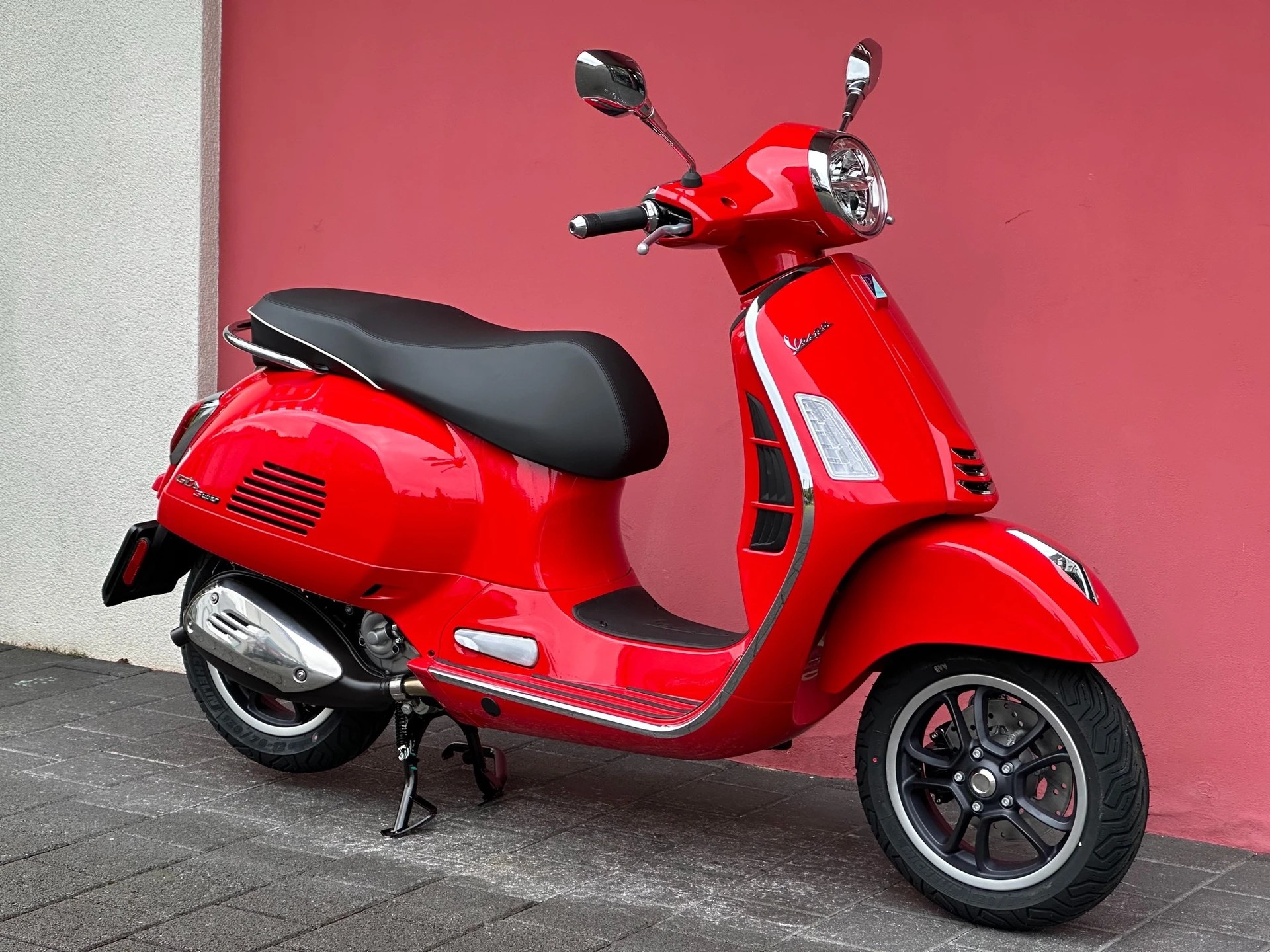 PIAGGIO Vespa GTS 125 Super RST Euro 5+-image-14