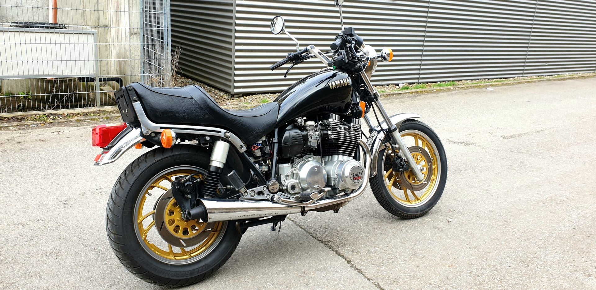 YAMAHA XJ 900