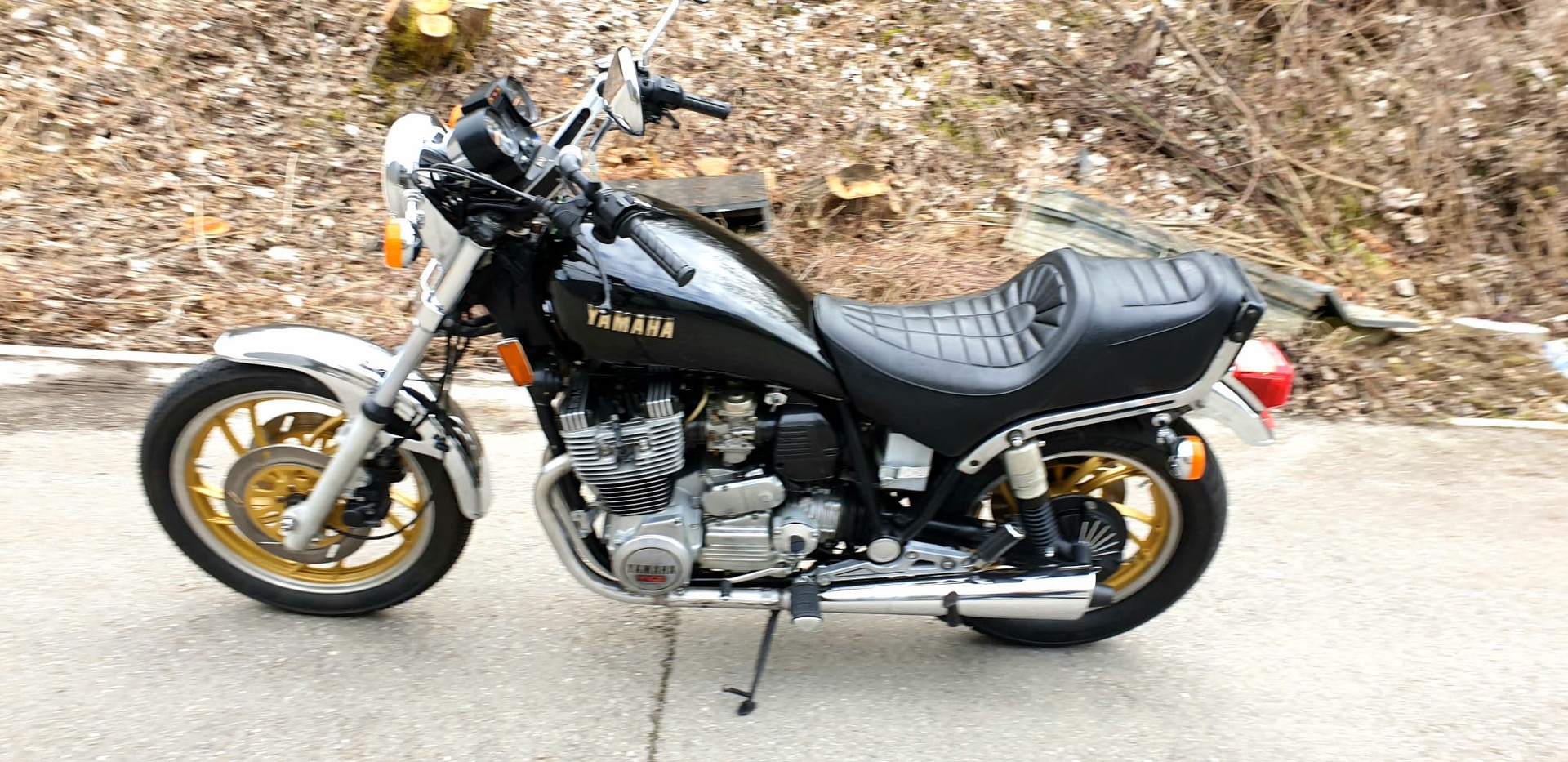 YAMAHA XJ 900-image-2