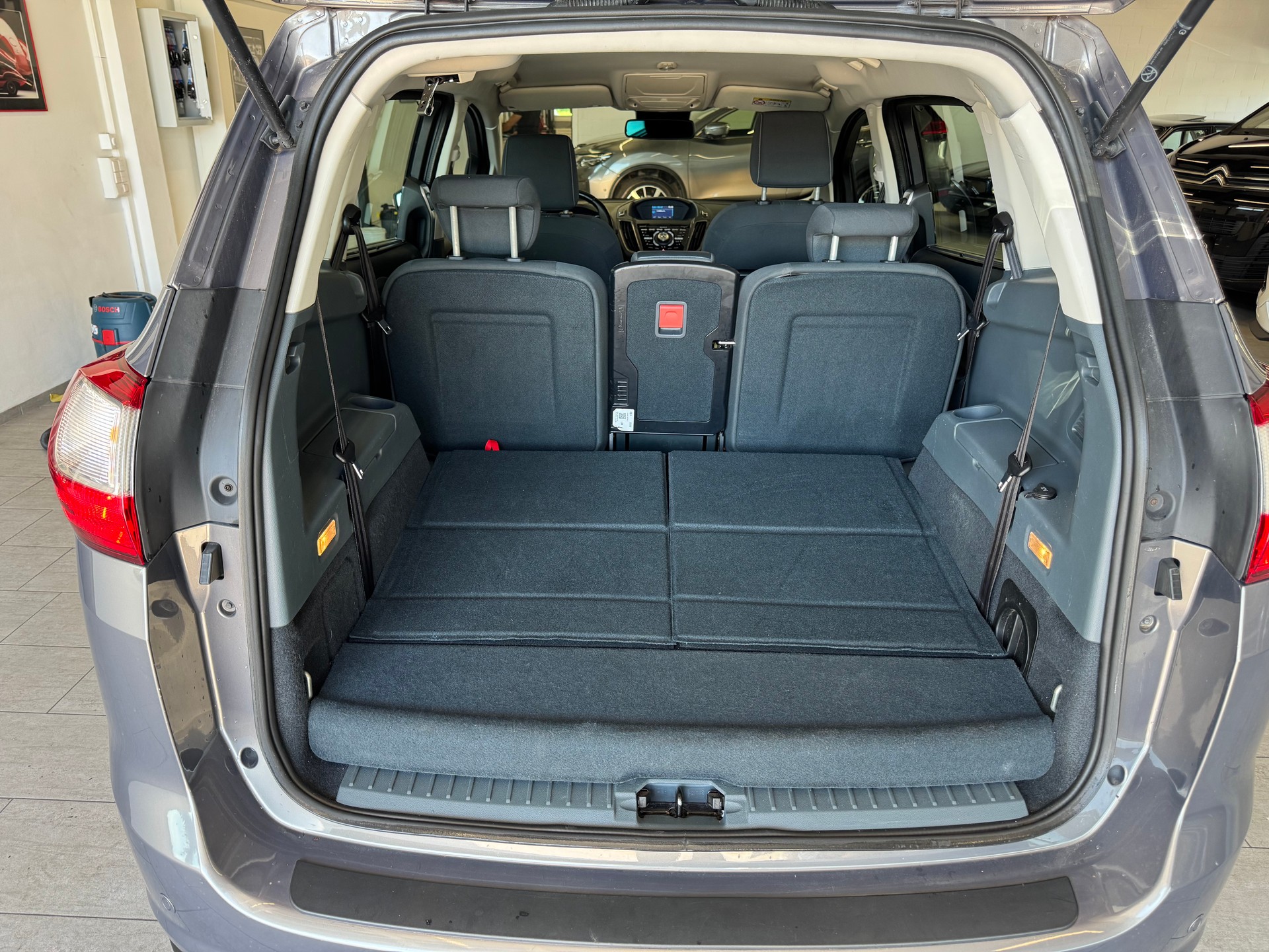 FORD Grand C-Max 1.6 TDCi Titanium-image-15
