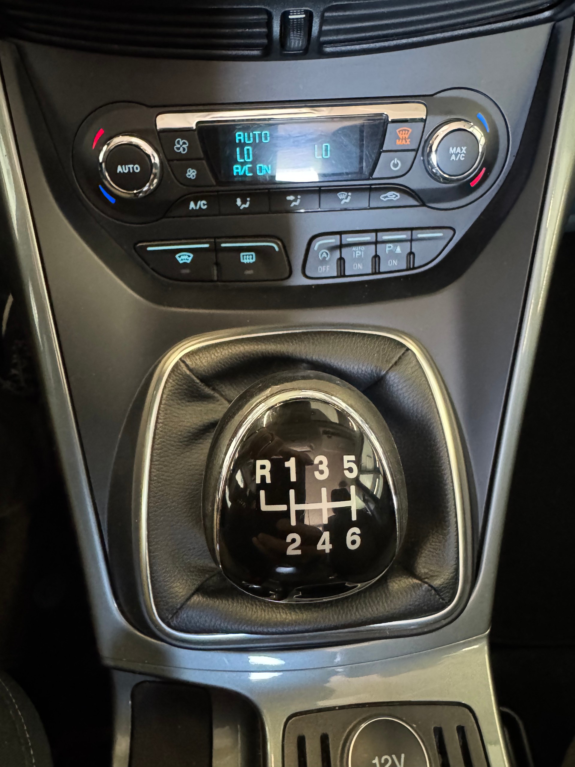 FORD Grand C-Max 1.6 TDCi Titanium-image-19