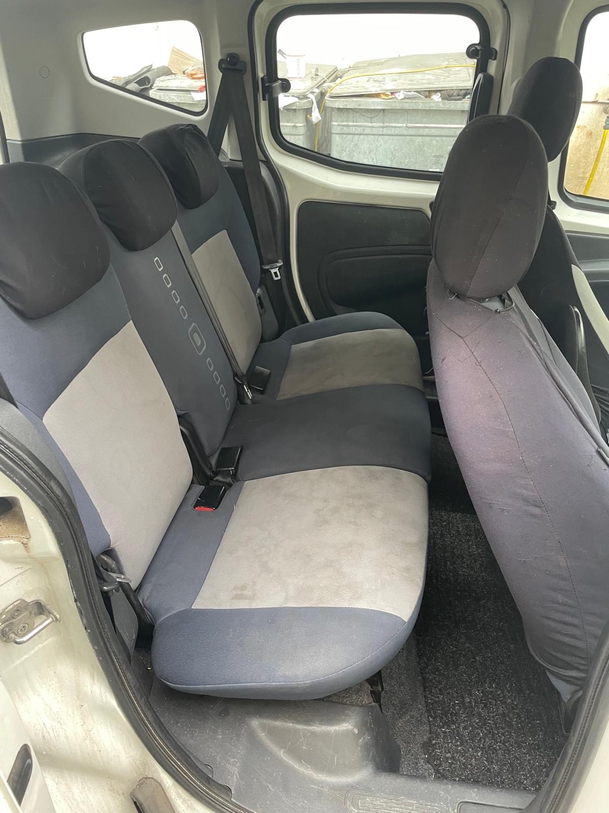 CITROEN Nemo 1.4 HDI Combi+ X-TR-image-6
