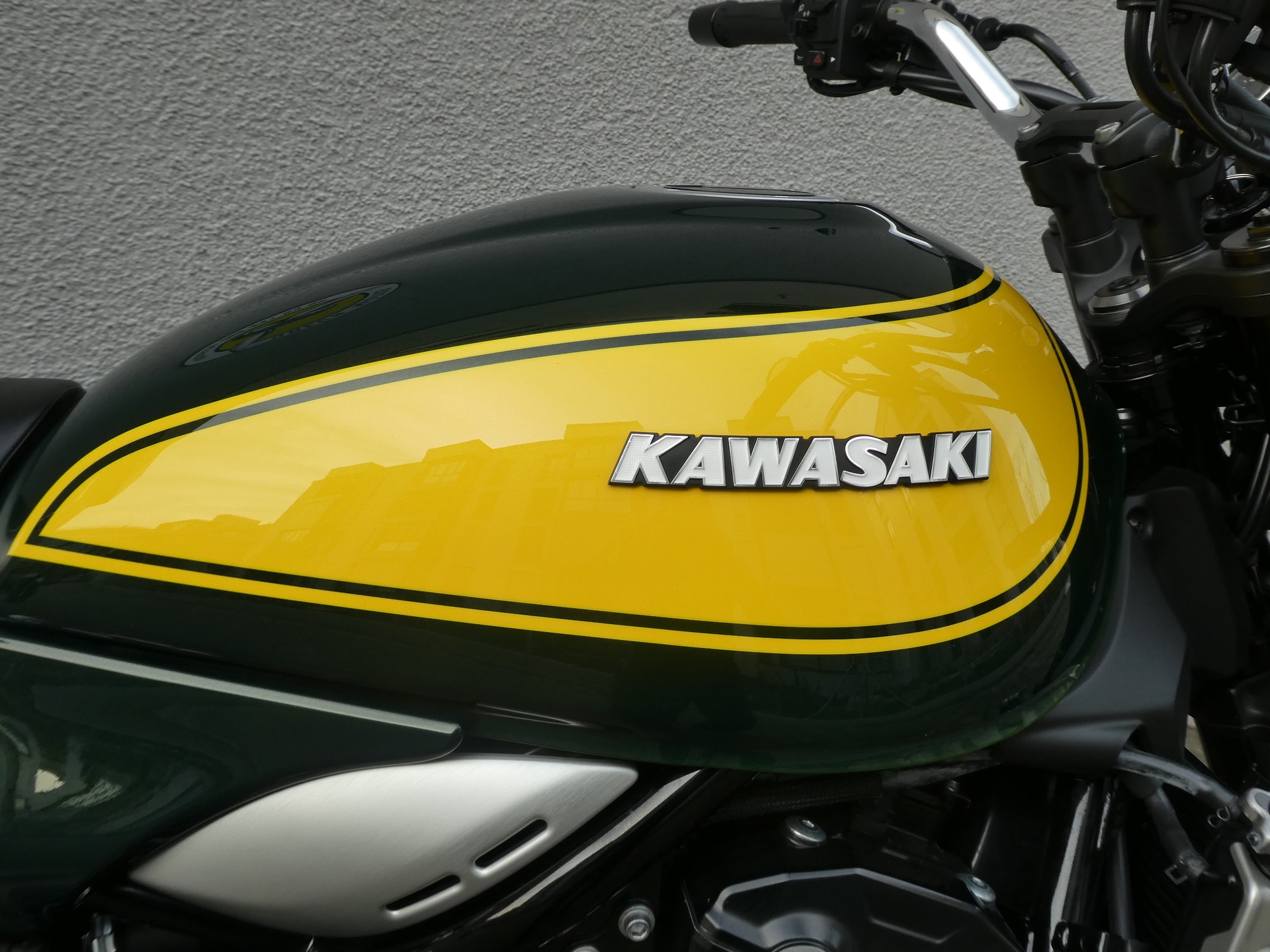 KAWASAKI Z 900 RS-image-3