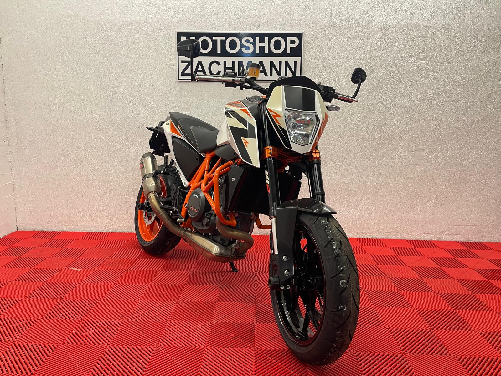 KTM 690 Duke R ABS-image-2
