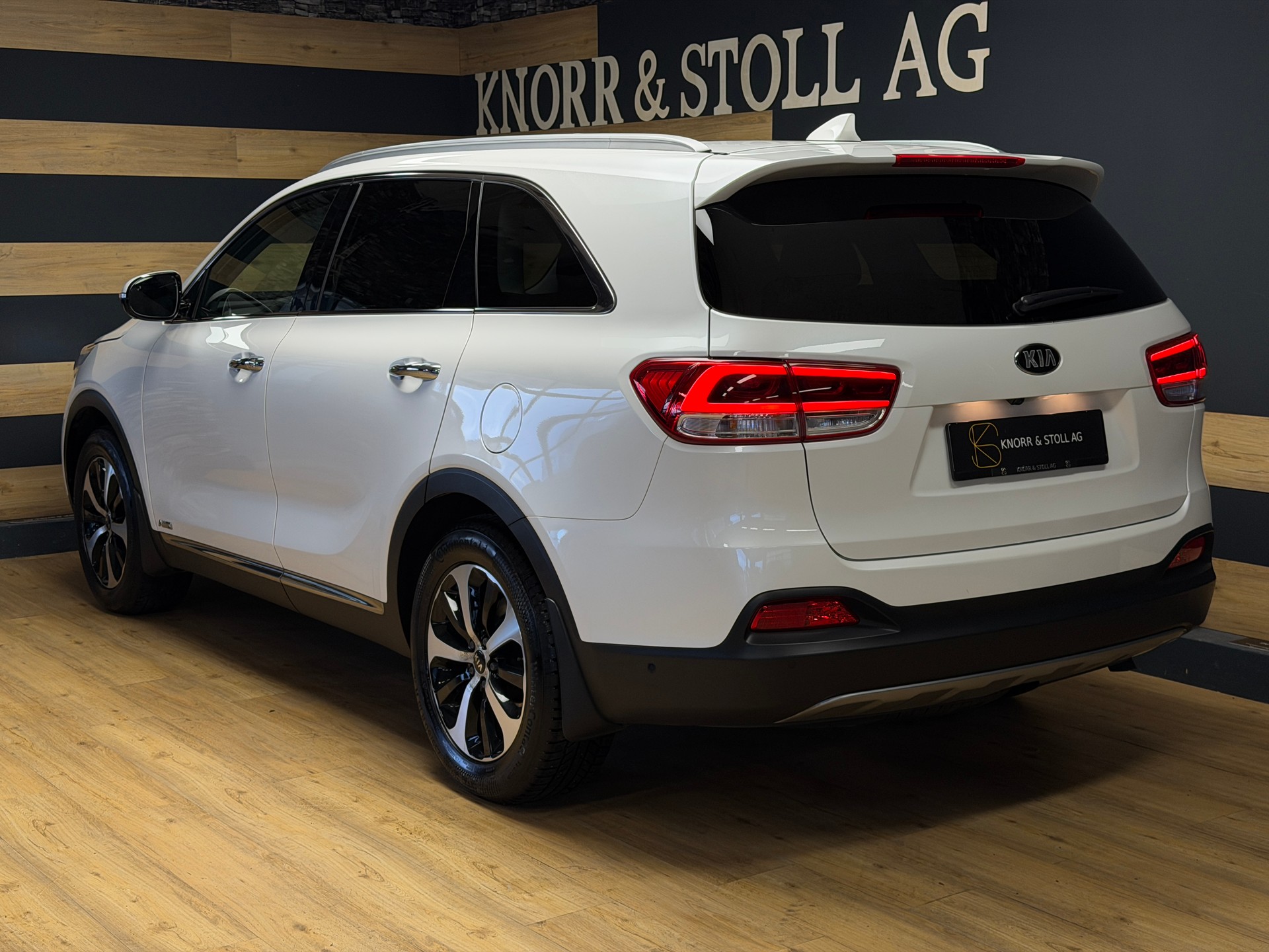 KIA Sorento 2.2 CRDI LX 5P. Automatic-image-19