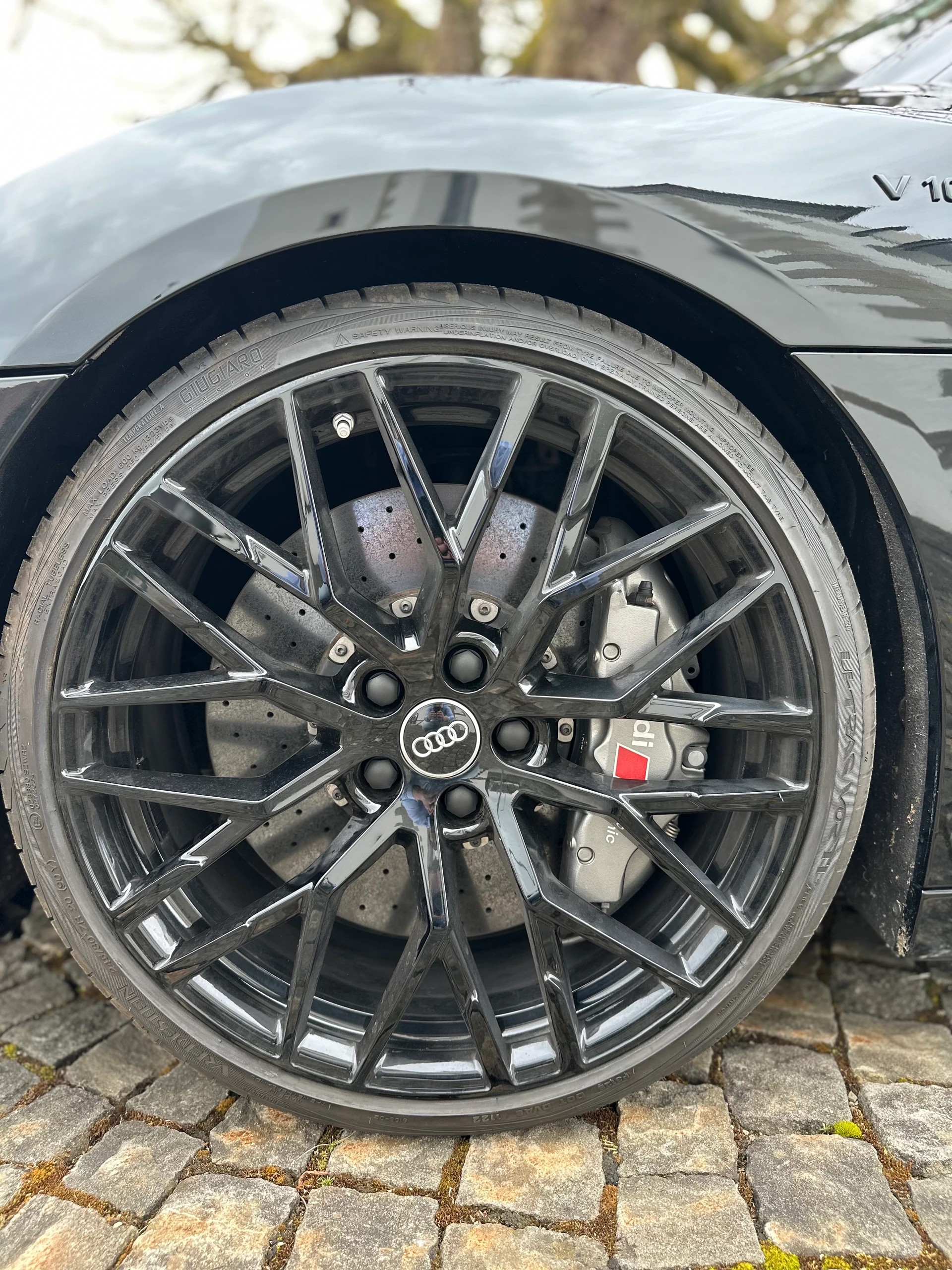 AUDI R8 Coupé 5.2 plus S-Tronic / Frisch ab MFK / Ohne OPF / 36 Monate Garantie exkl. / Keramik / Bang & Olufsen-image-13