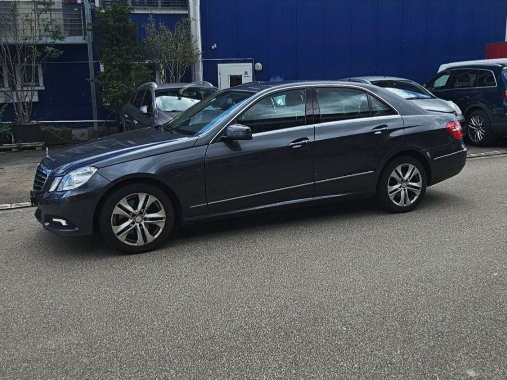 MERCEDES-BENZ E 350 Elégance 4Matic 7G-Tronic-showroom-element-1