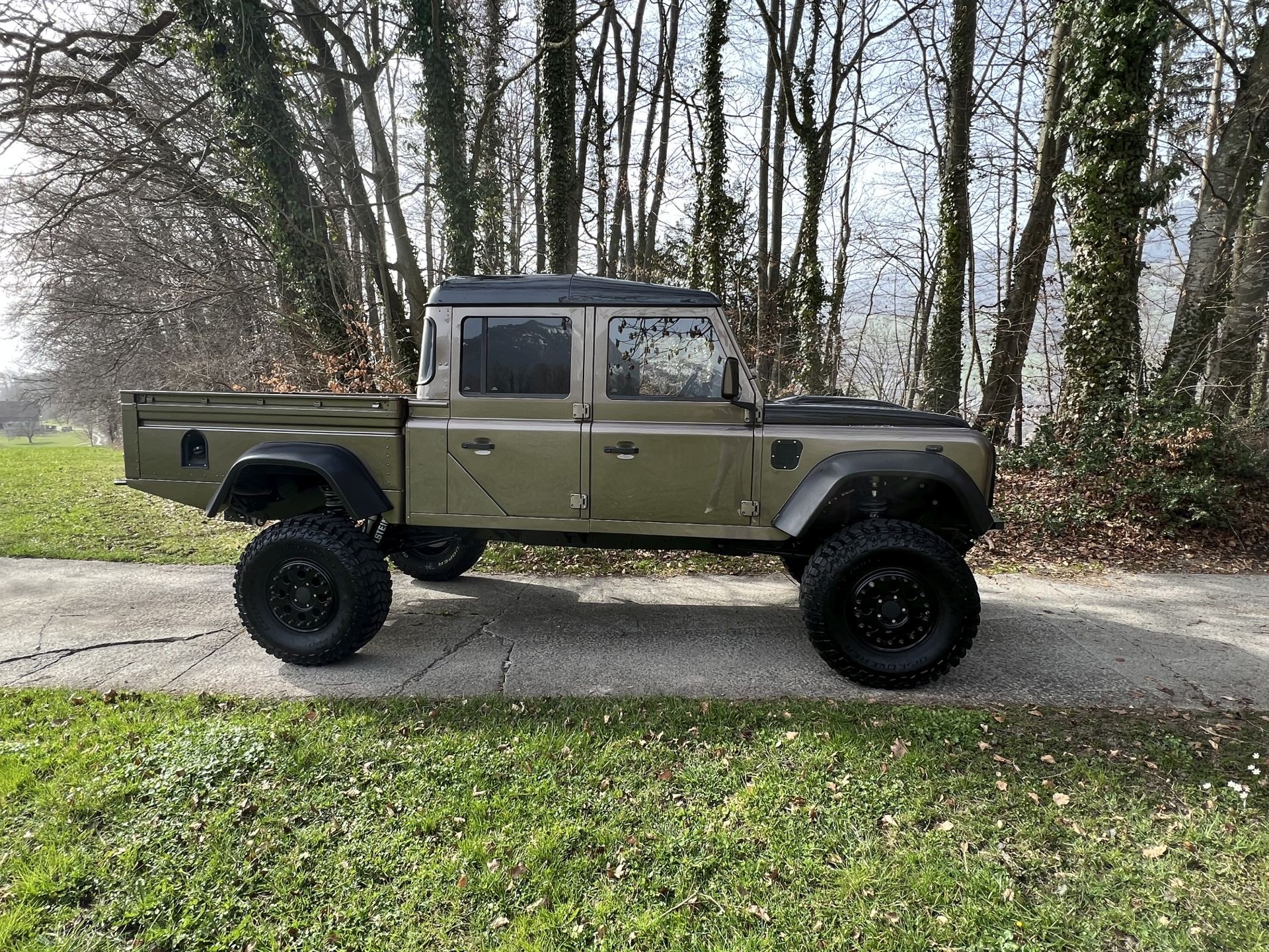 LAND ROVER Defender 130 2.4 Td4 DCPU Avus Portalachsen-image-8