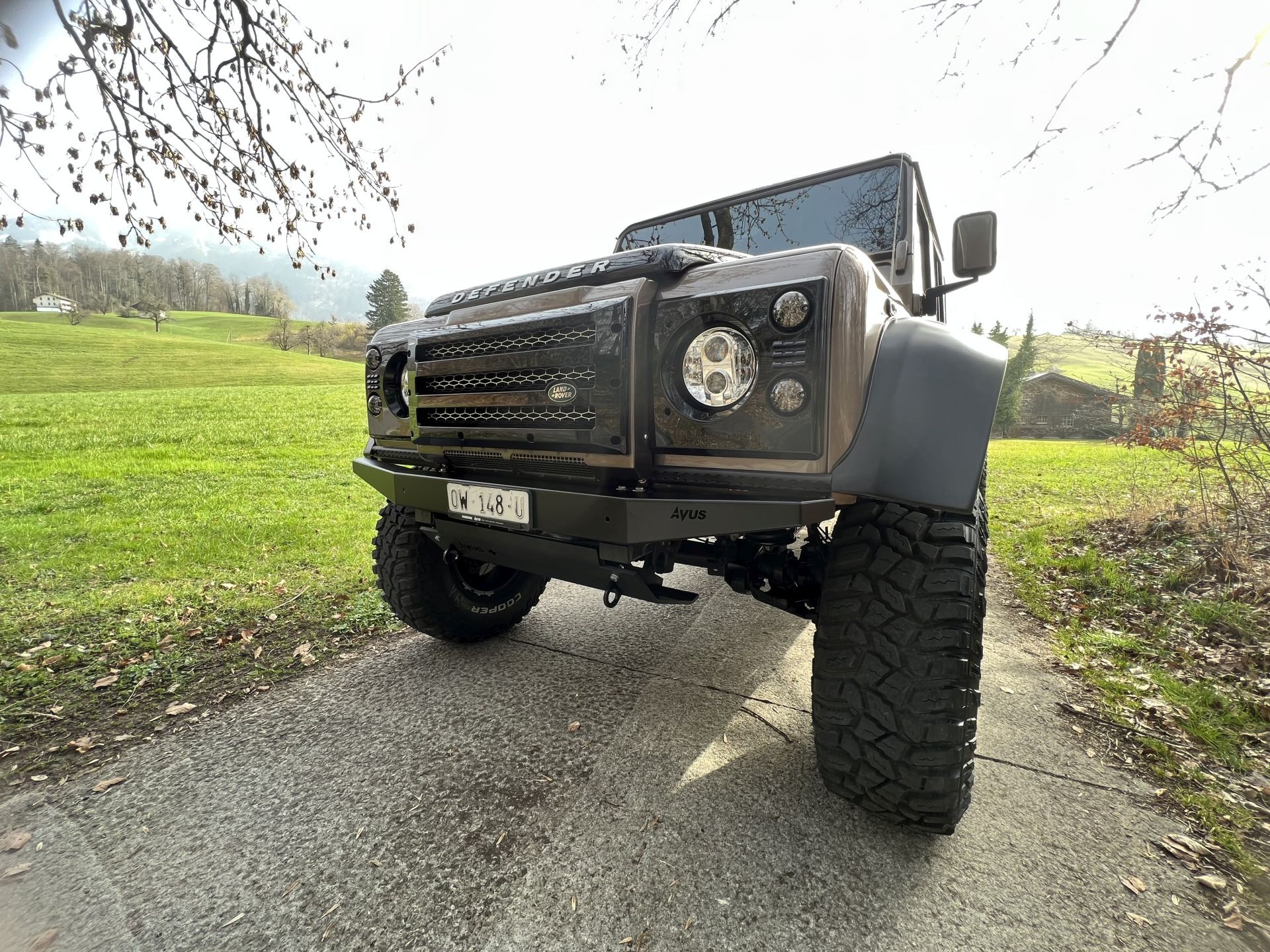 LAND ROVER Defender 130 2.4 Td4 DCPU Avus Portalachsen-image-3