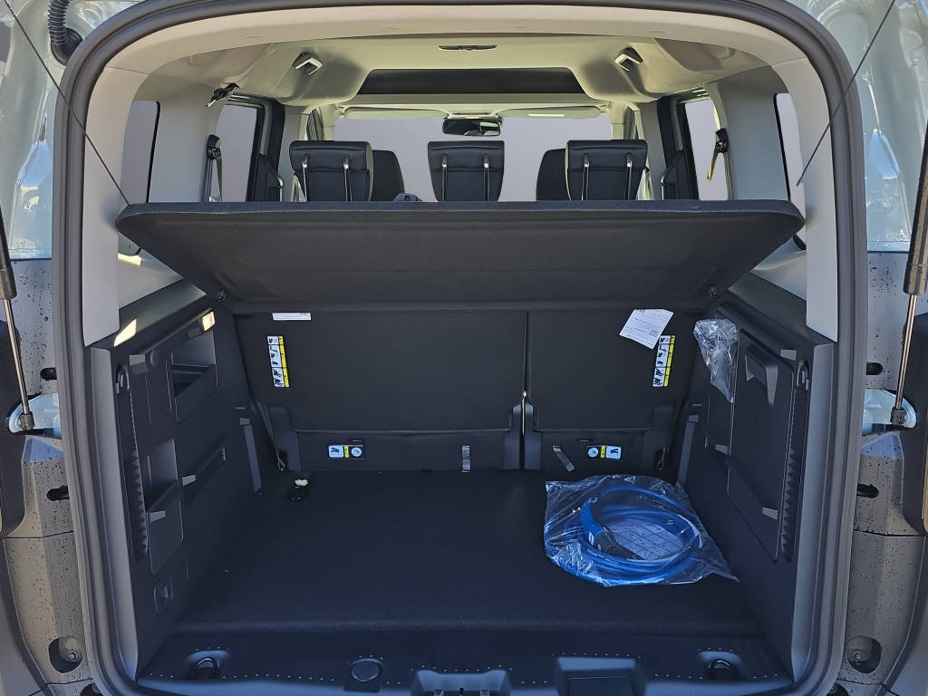 FORD E-Tourneo Courier Active-image-14